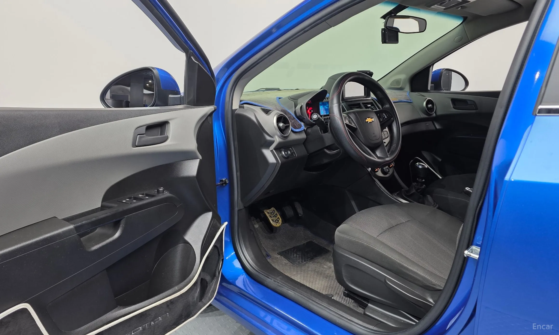Chevrolet (GM Daewoo) Aveo Hatchback превью 10