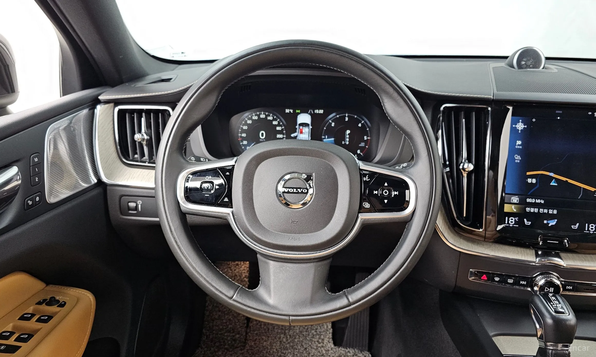 Volvo XC60 Gen 2 превью 13