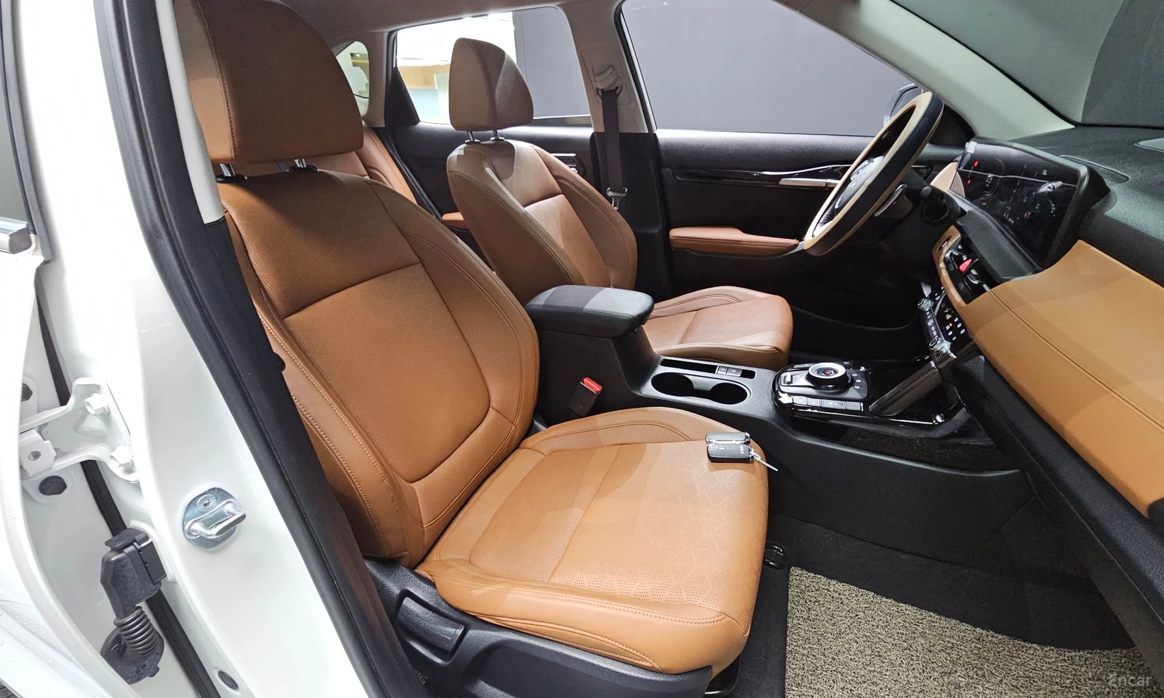 Kia Seltos превью 11