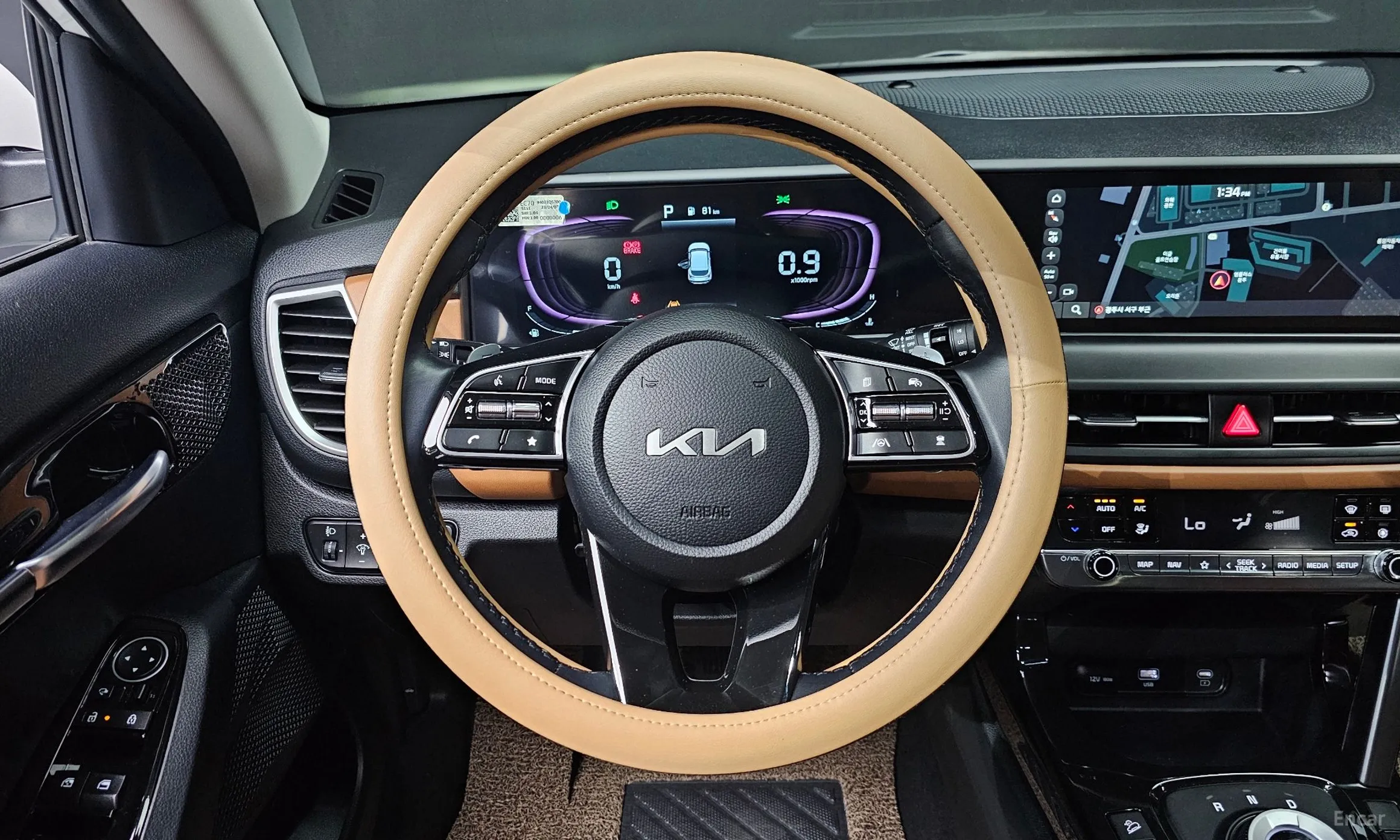 Kia Seltos превью 14