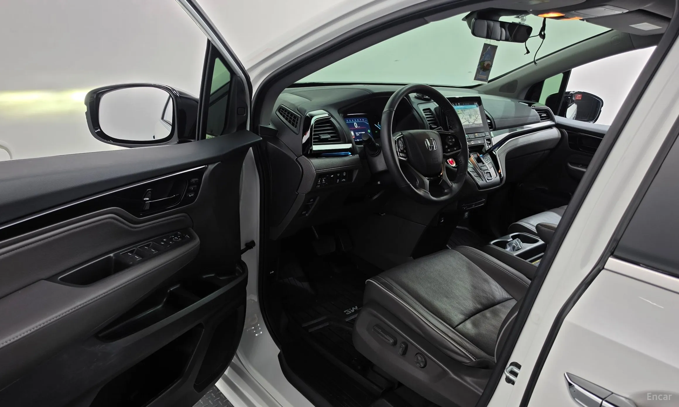 Honda Odyssey превью 10