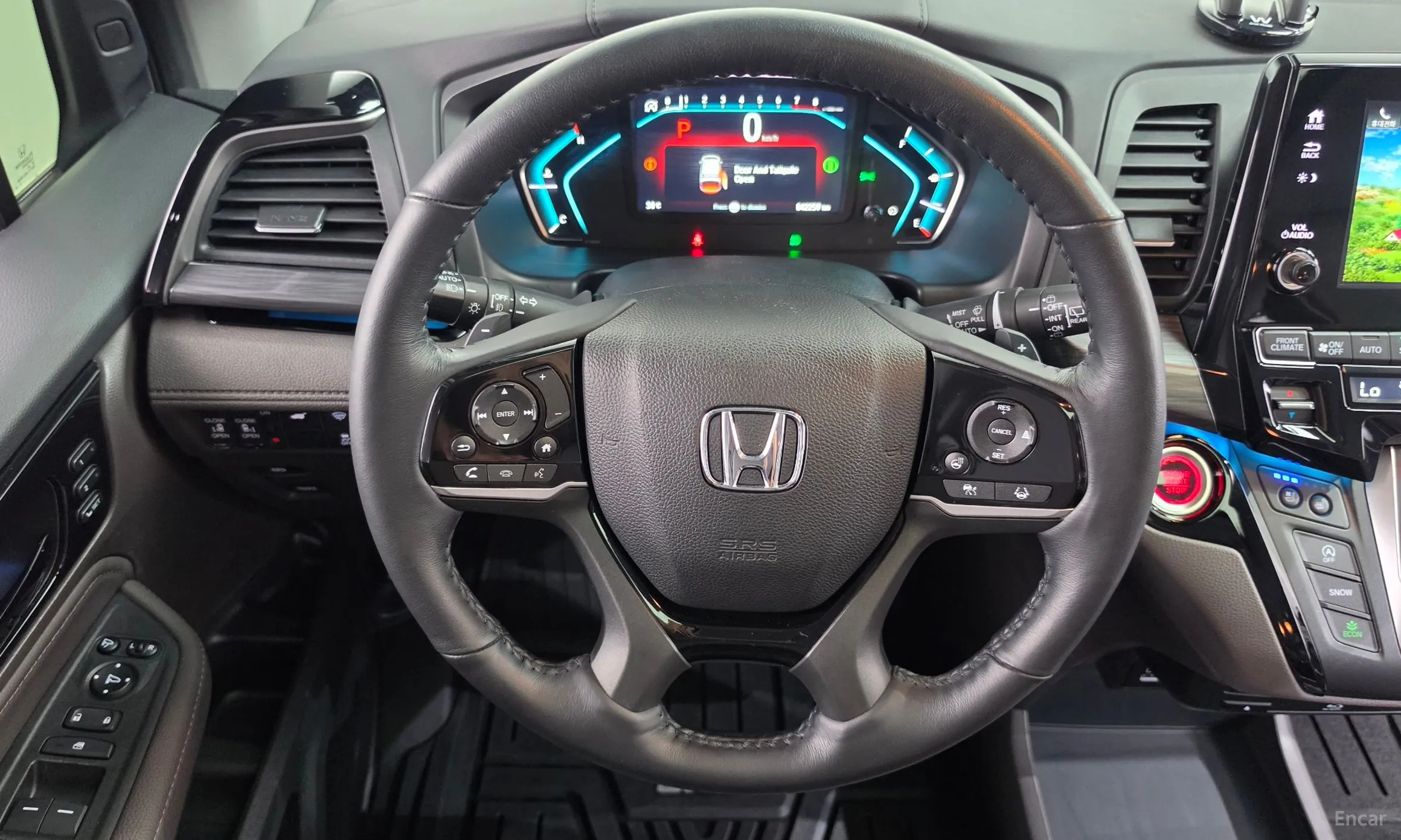 Honda Odyssey превью 13