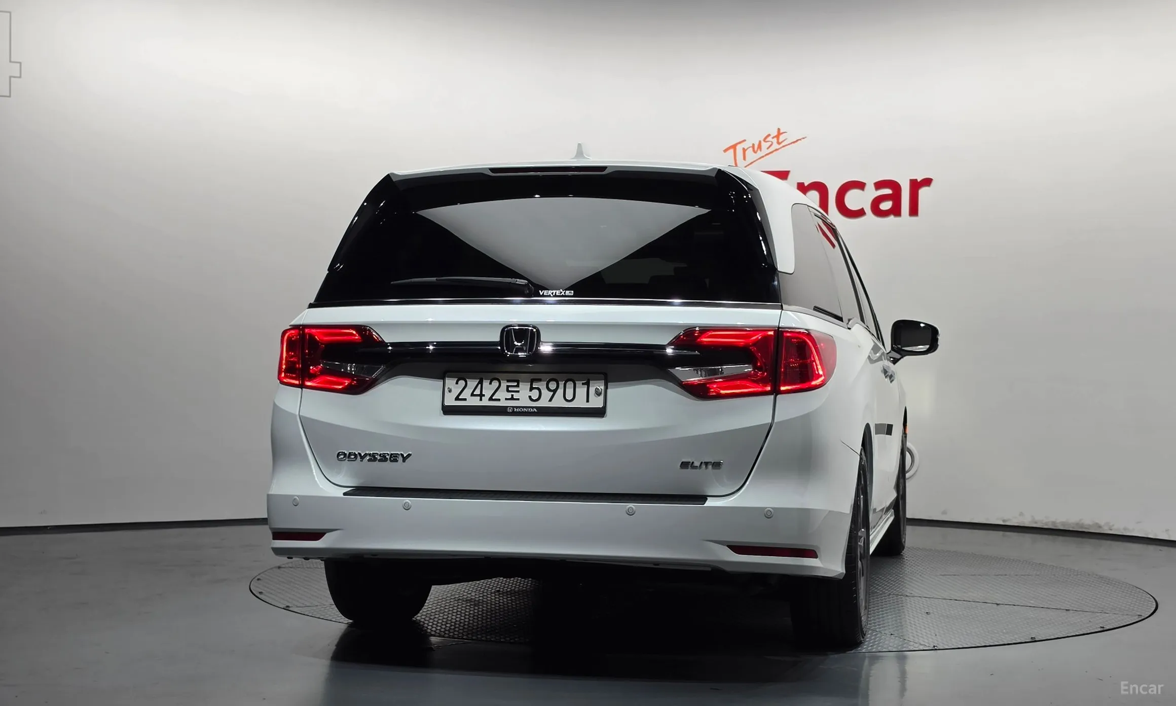 Honda Odyssey превью 4