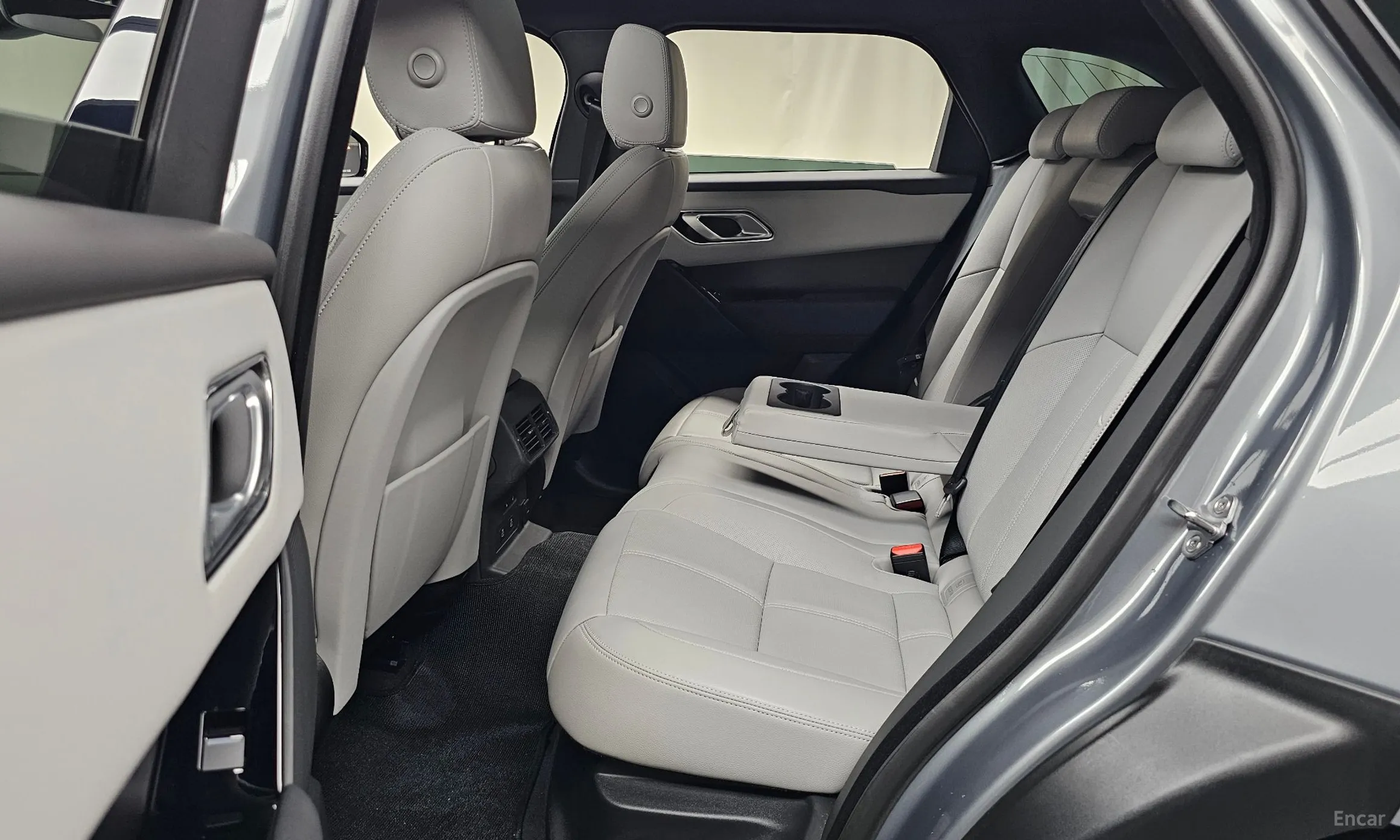 Land Rover Range Rover Bella превью 12