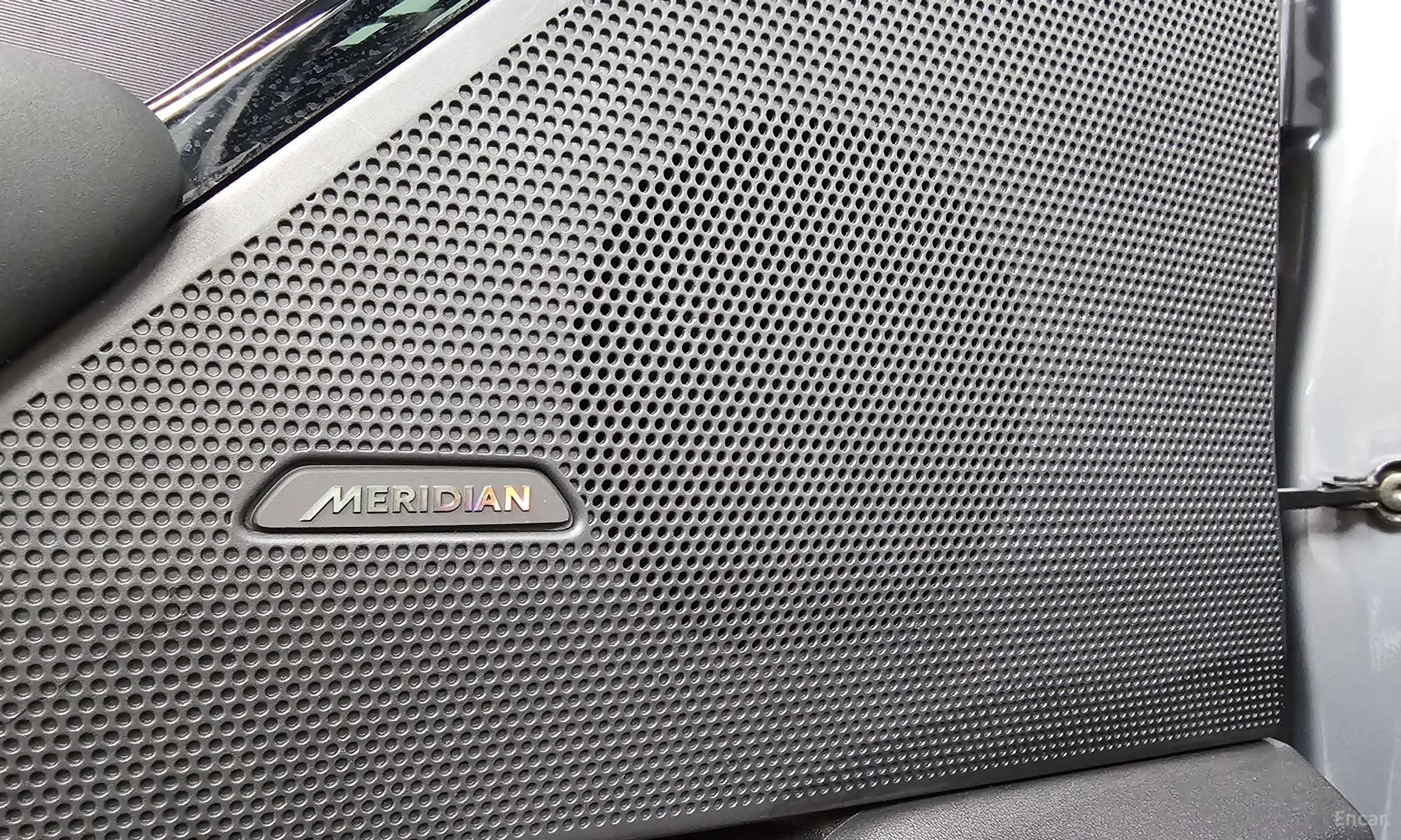 Land Rover Range Rover Bella превью 17