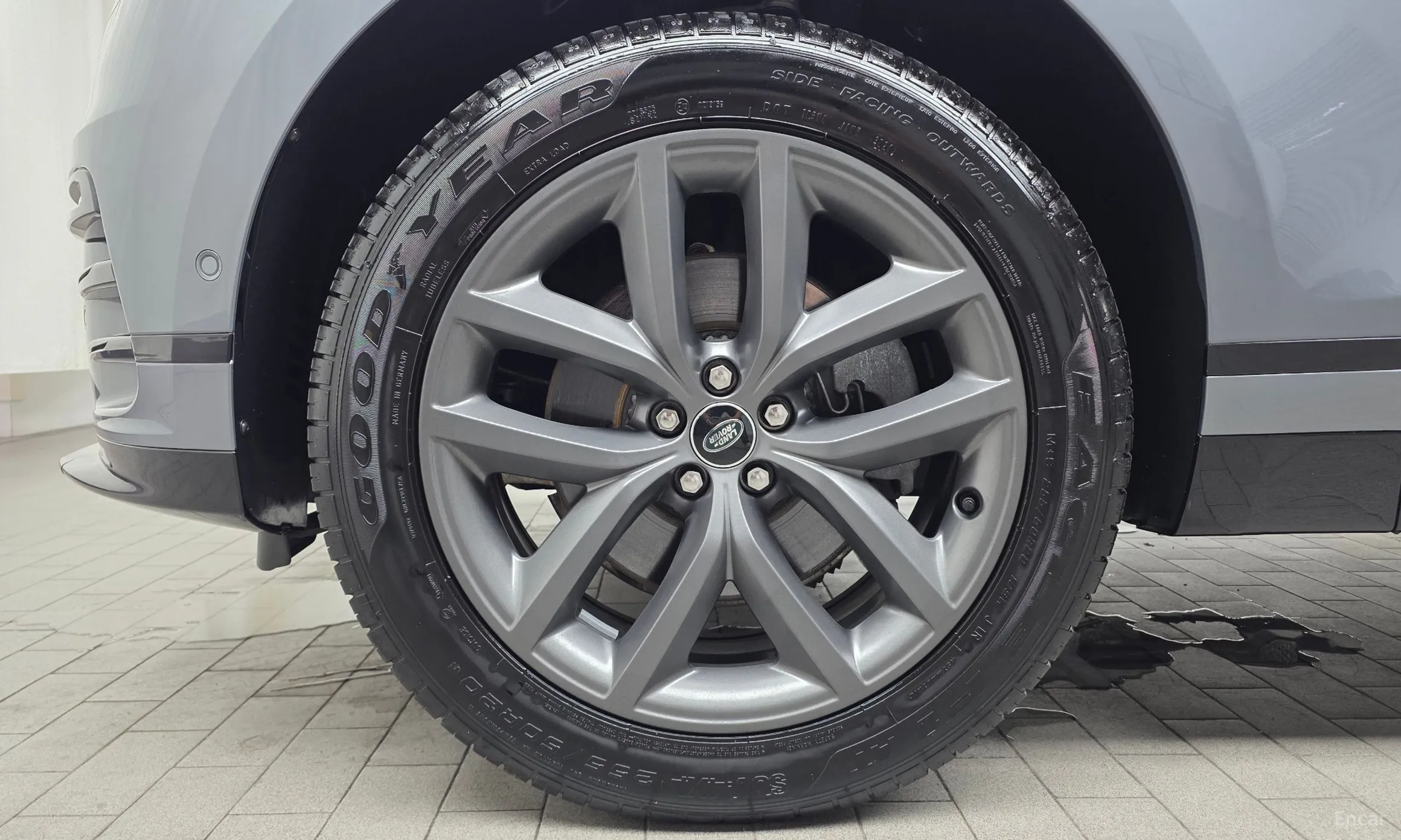 Land Rover Range Rover Bella превью 5