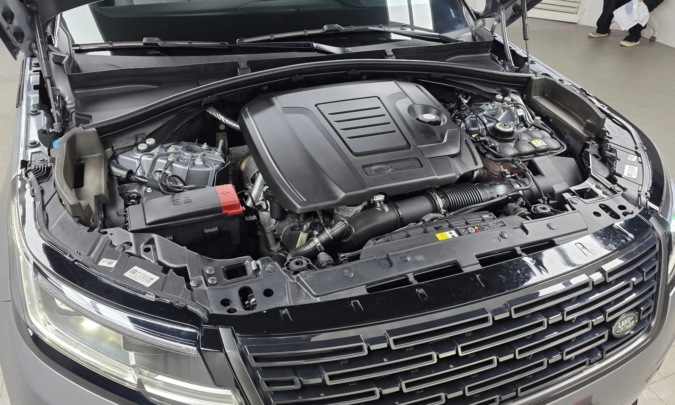 Land Rover Range Rover Bella превью 6