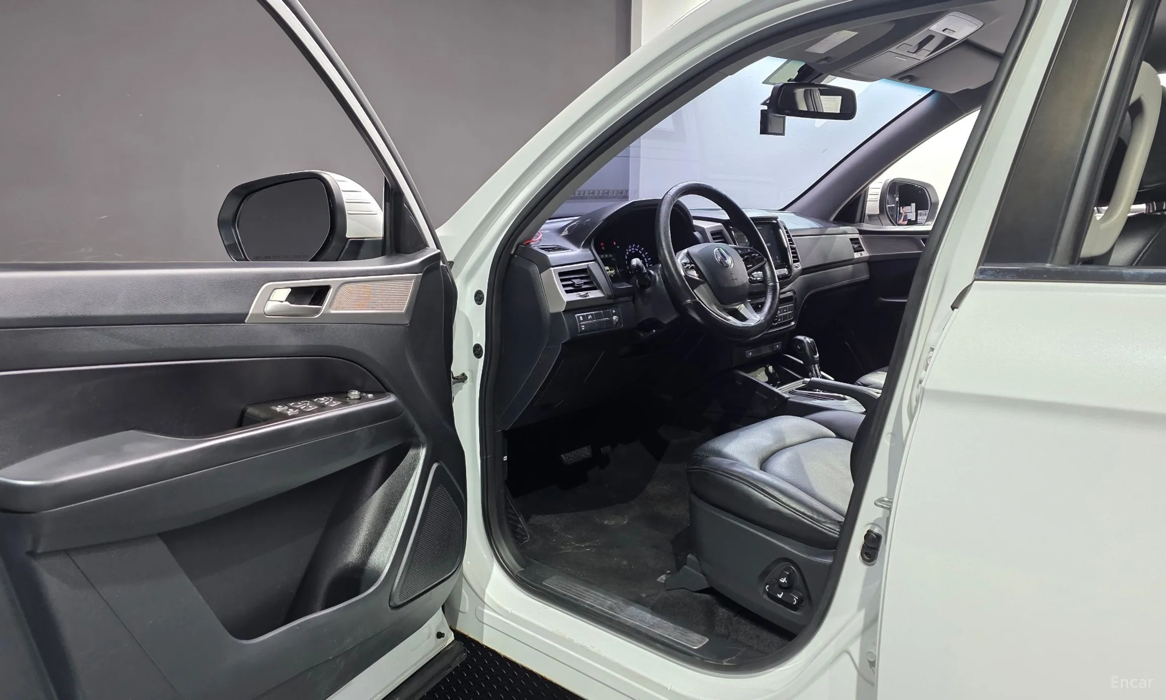 KG Mobility (SsangYong) Rexton Sports превью 10