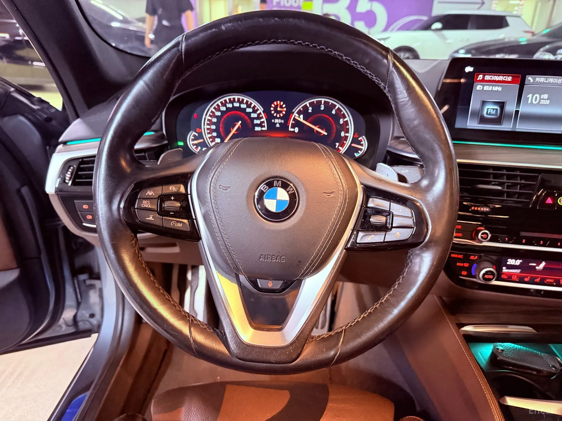 BMW 5 Series (G30) превью 5