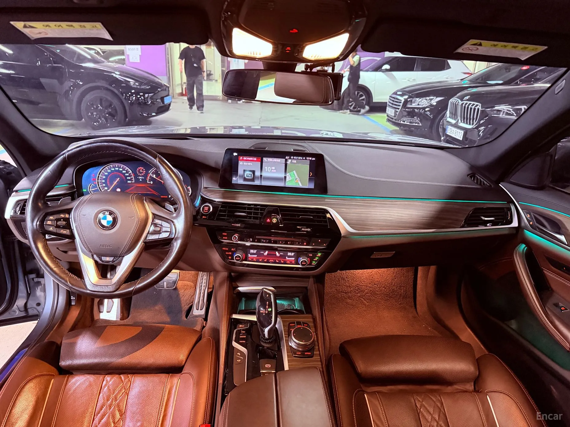 BMW 5 Series (G30) превью 7