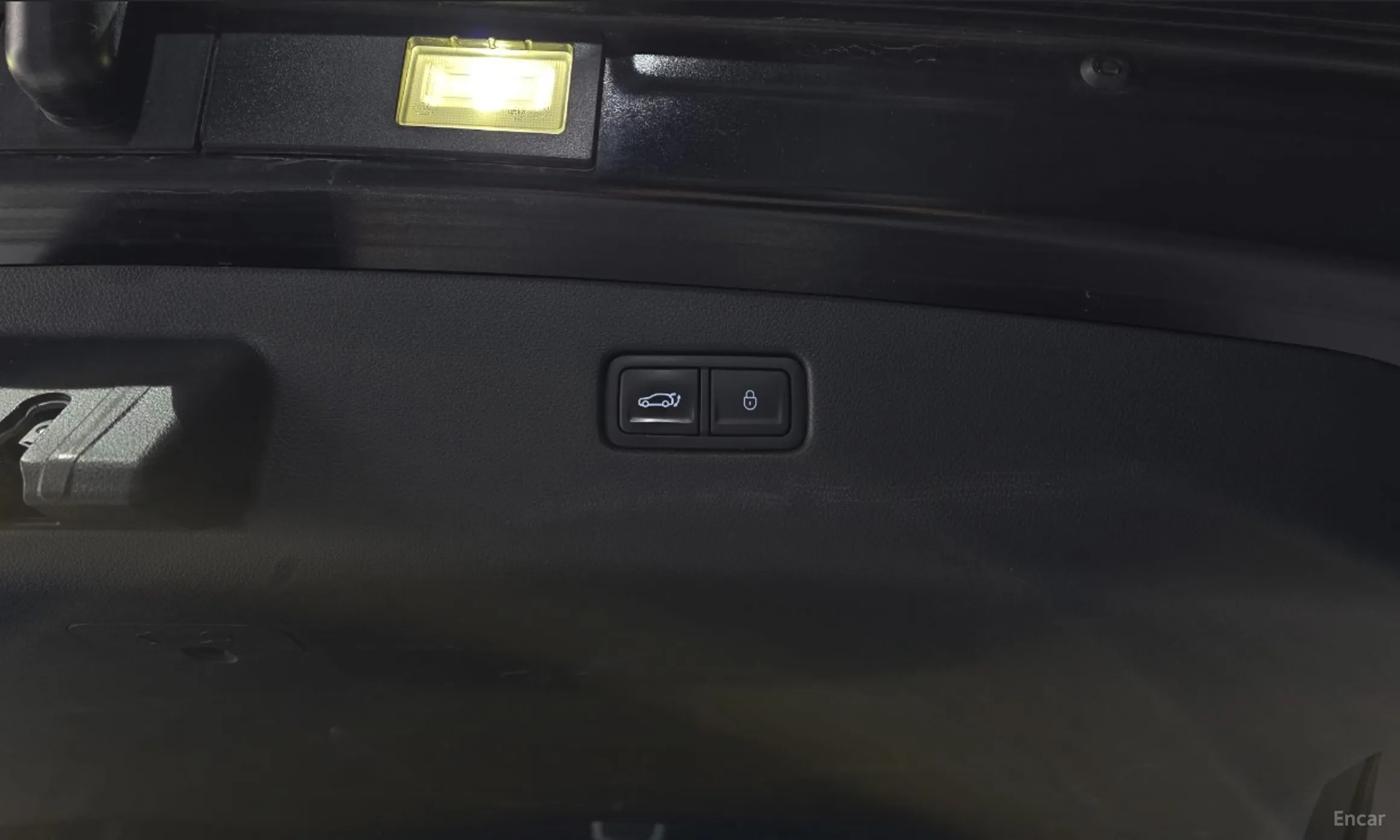 Genesis GV70 превью 17