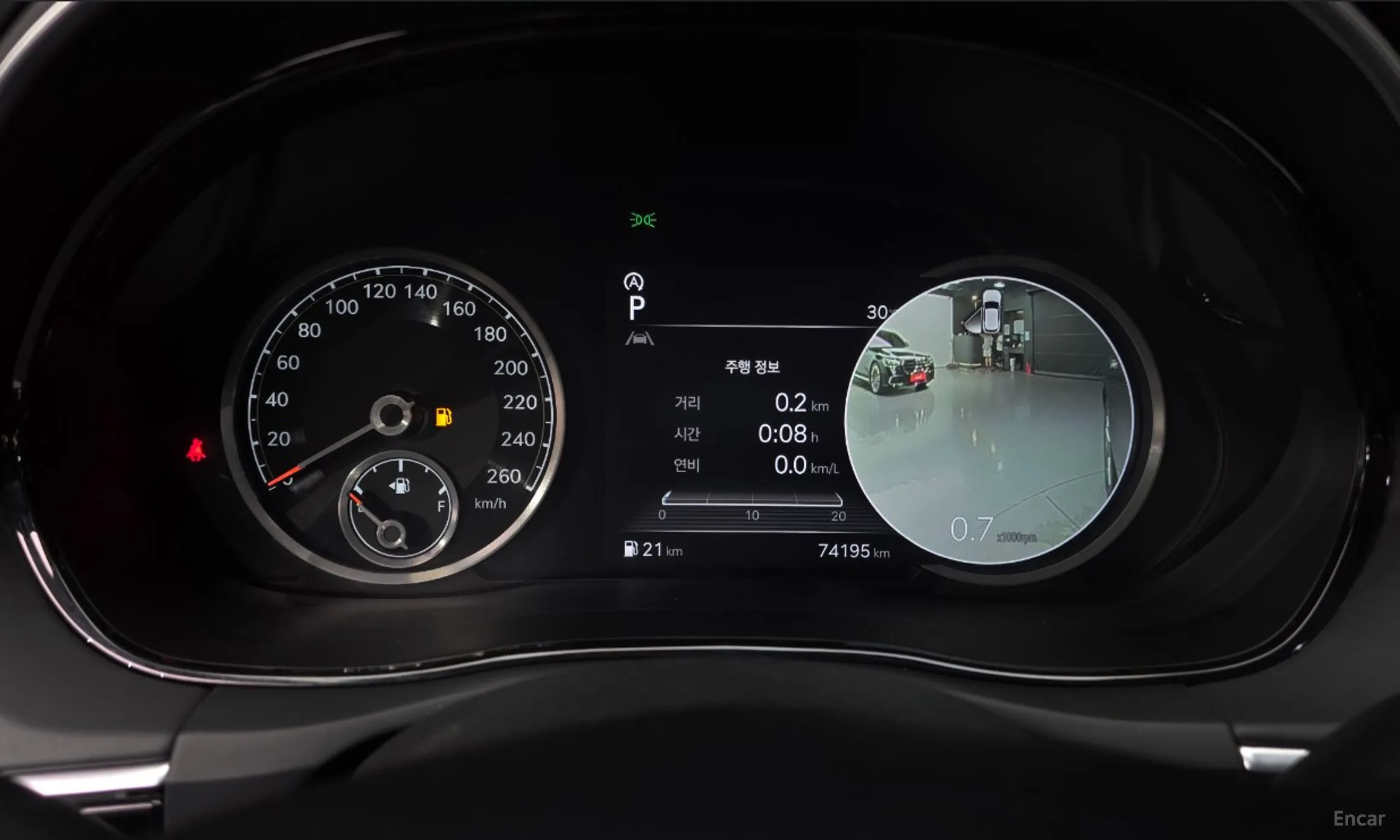 Genesis GV70 превью 8