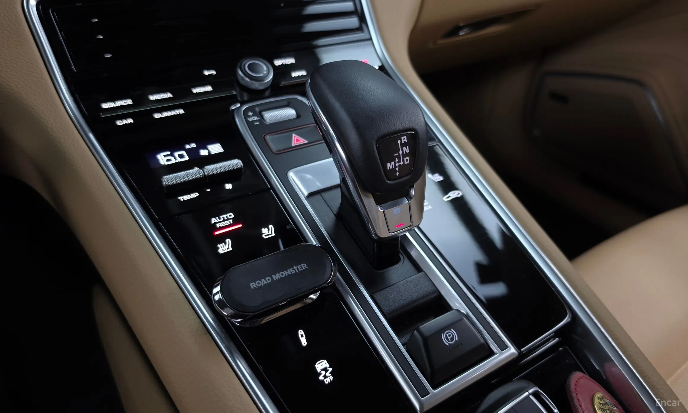 Porsche Panamera (971) превью 9