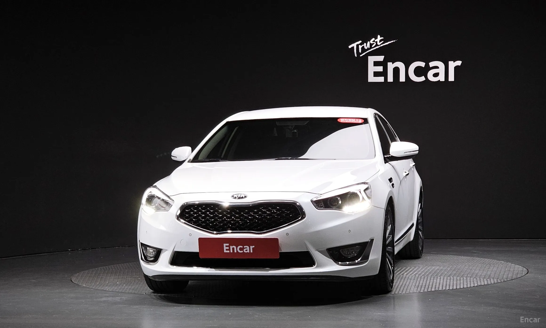 Kia K7 превью 3