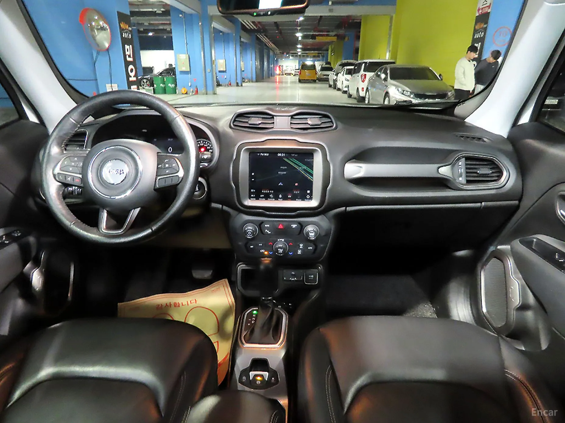 Jeep Renegade превью 5