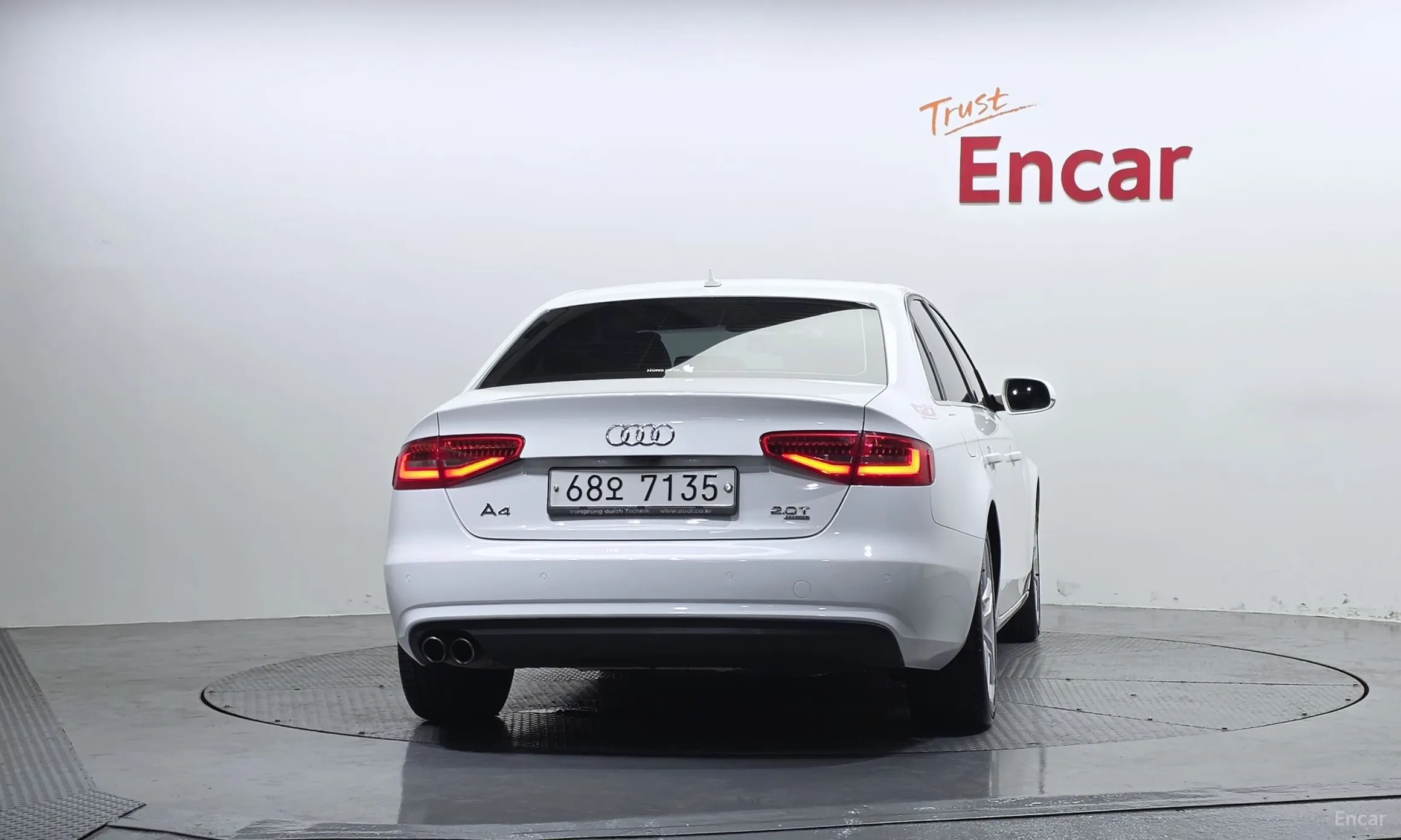 Audi New A4 превью 4