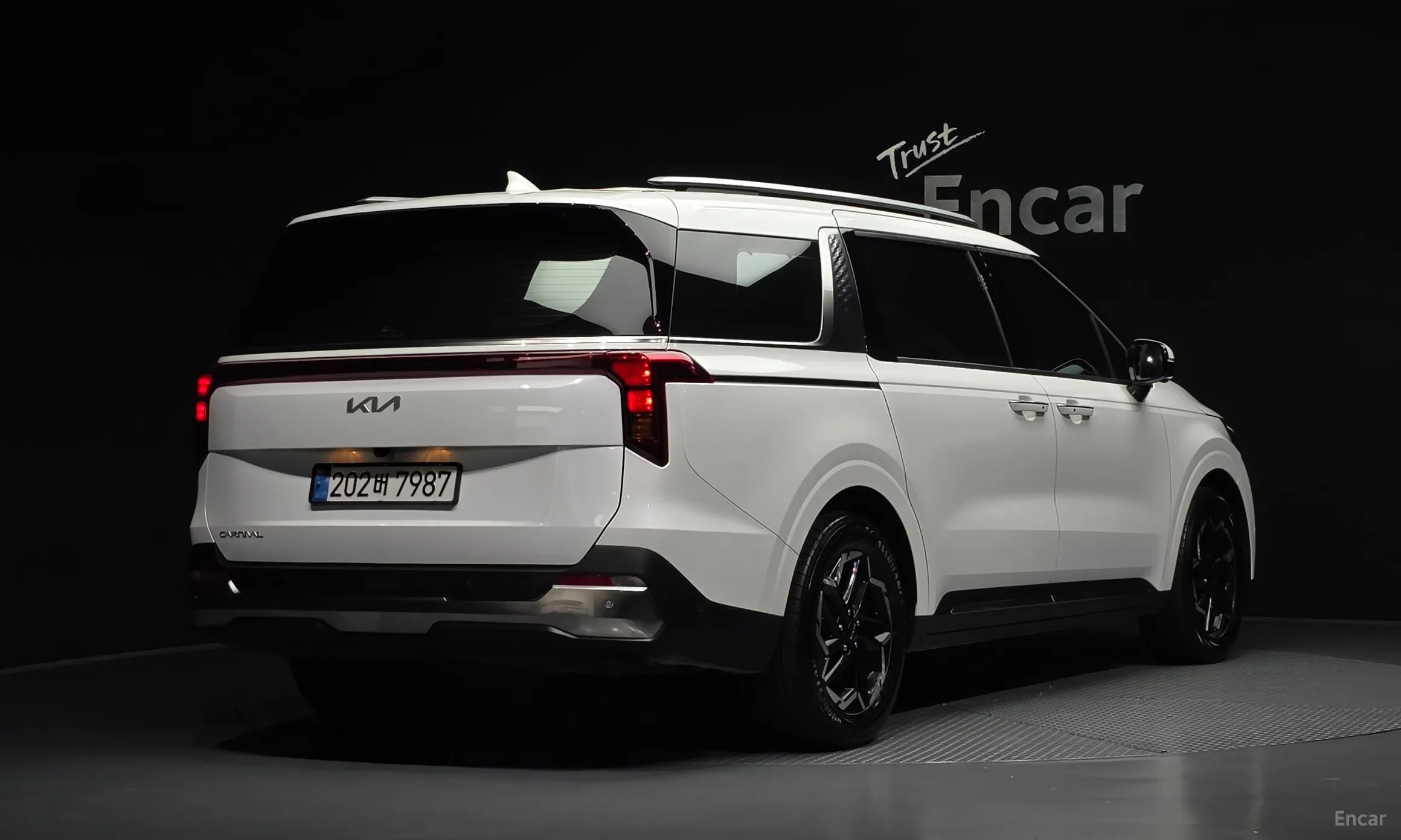 Kia Carnival 4th Generation превью 2