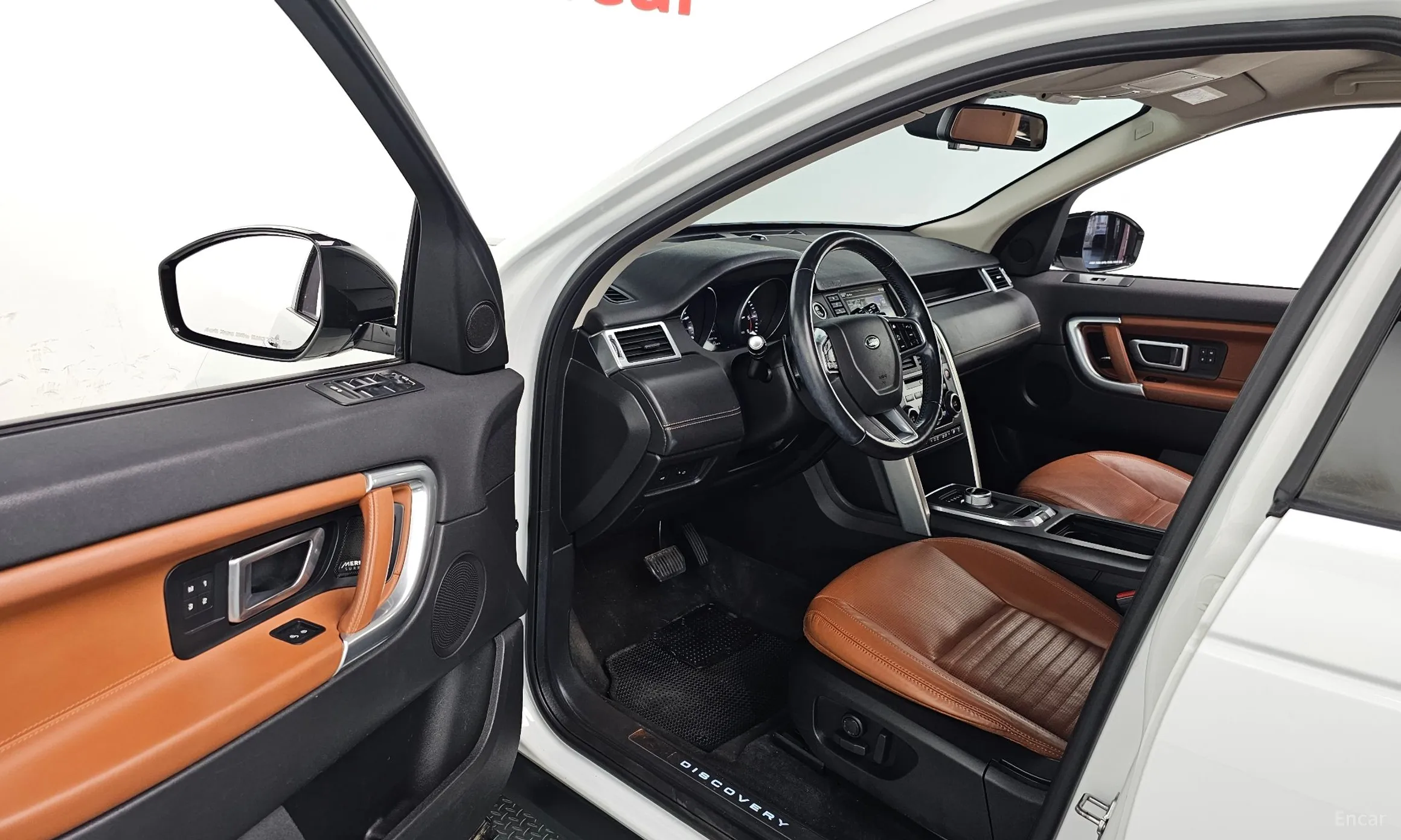 Land Rover Discovery Sports превью 10