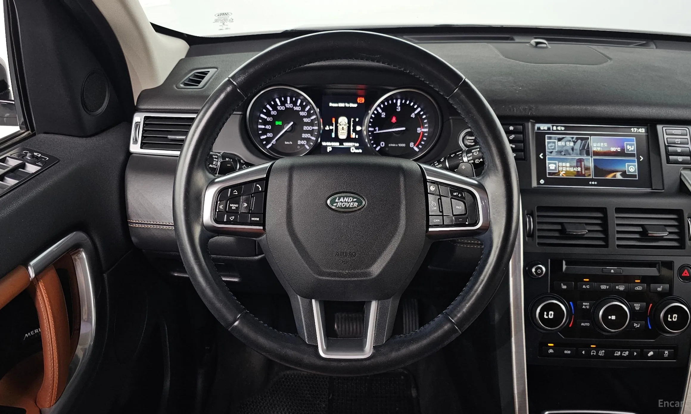 Land Rover Discovery Sports превью 13
