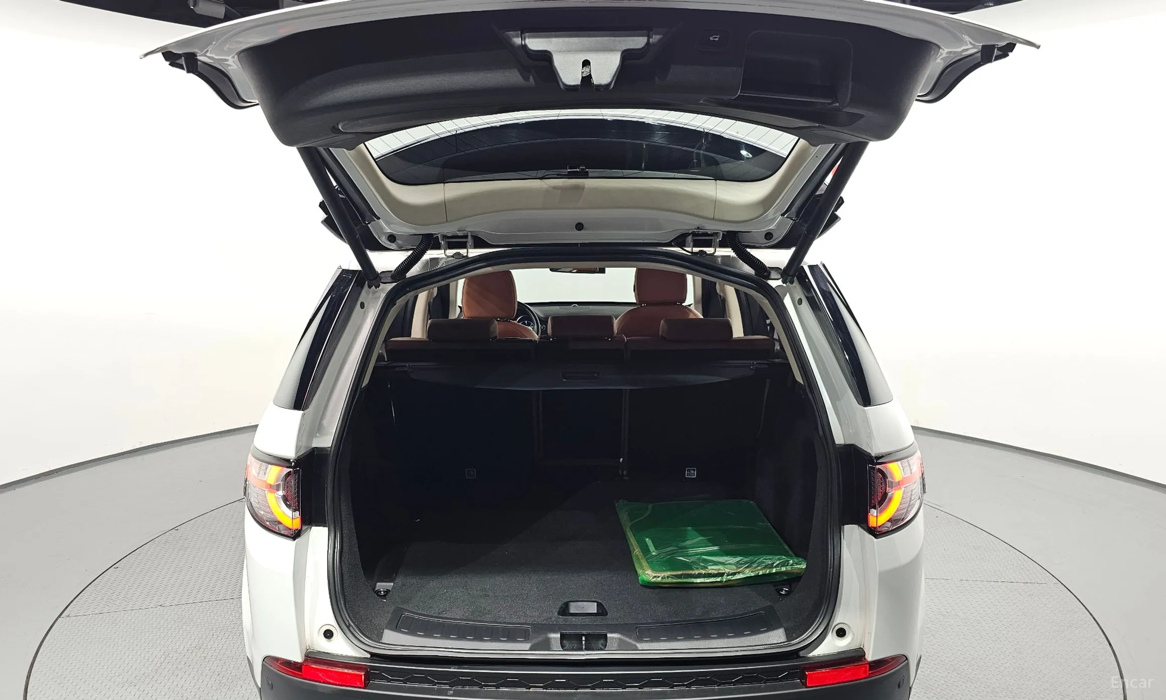 Land Rover Discovery Sports превью 20
