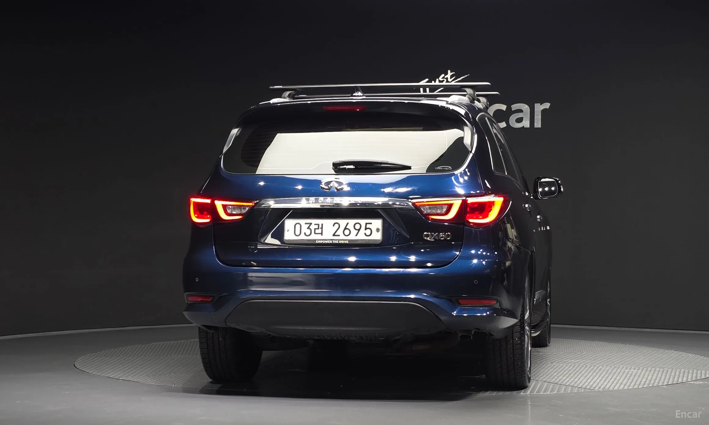Infiniti QX60 превью 4
