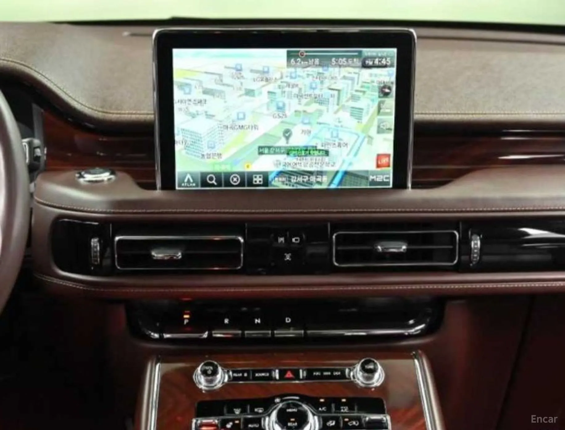 Lincoln Aviator 2nd Generation превью 11