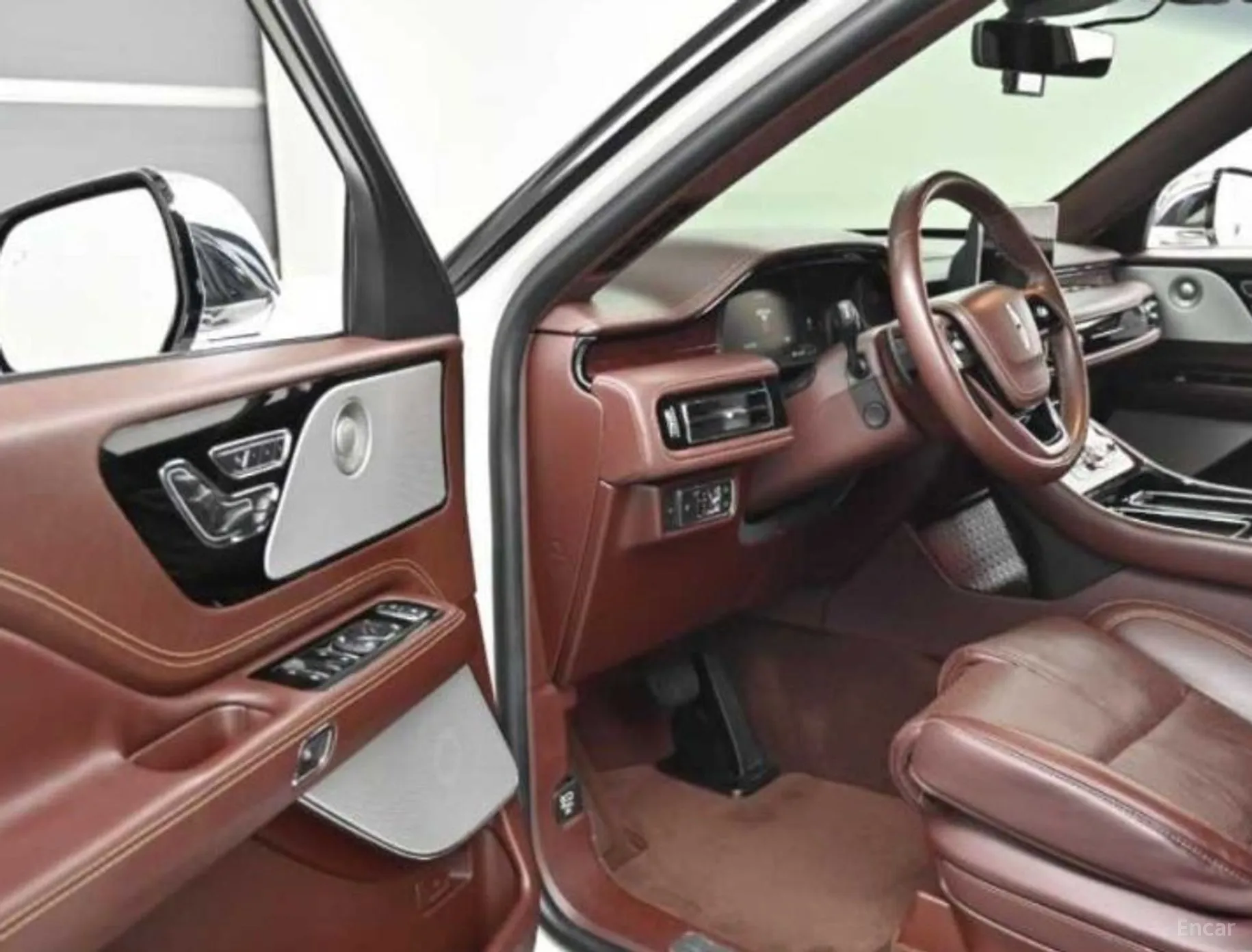Lincoln Aviator 2nd Generation превью 8