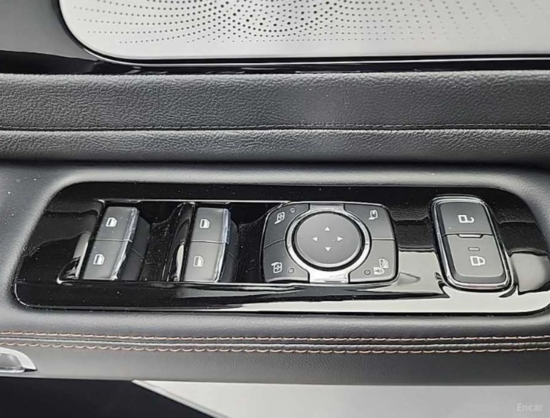 Lincoln Aviator 2nd Generation превью 17