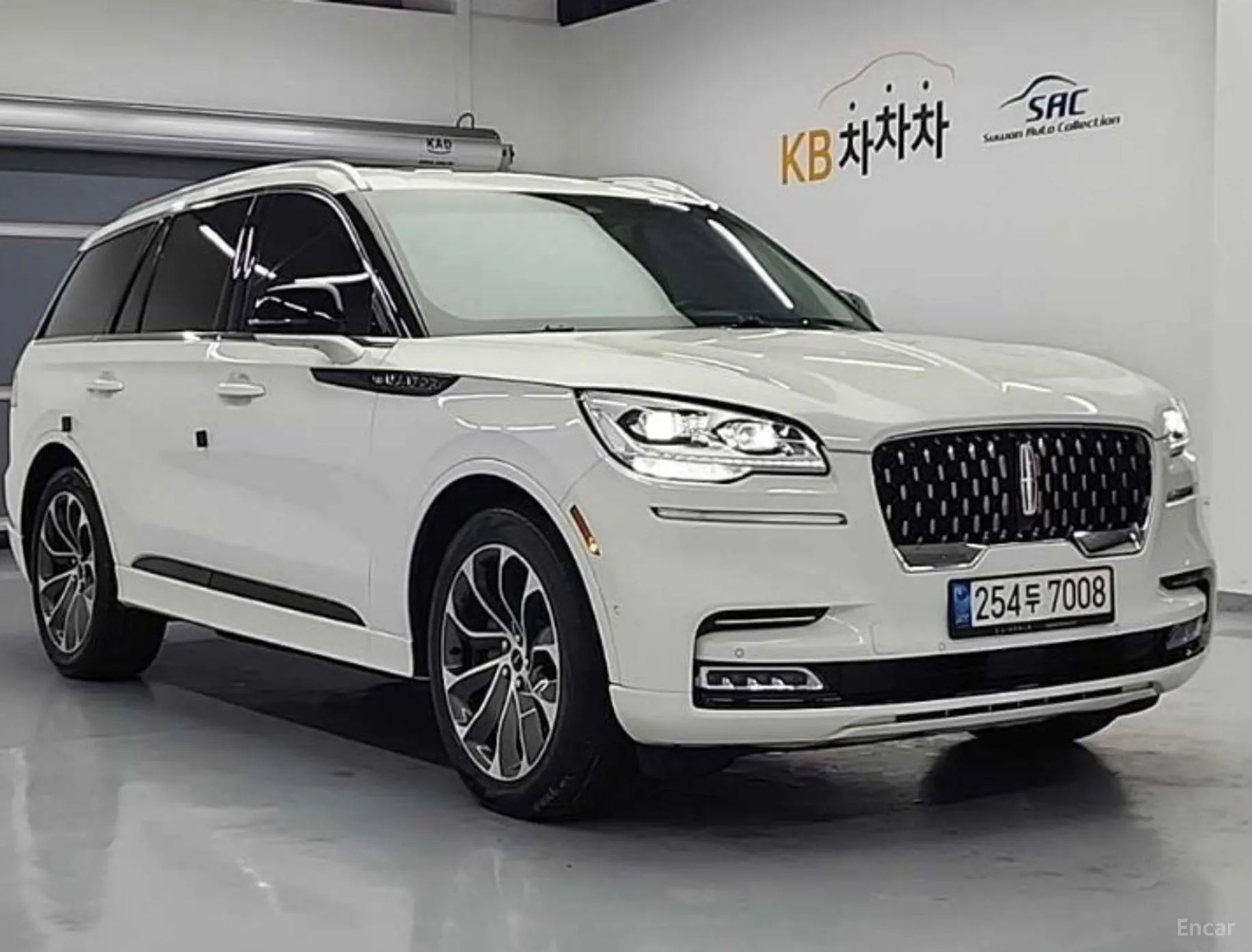 Lincoln Aviator 2nd Generation превью 4