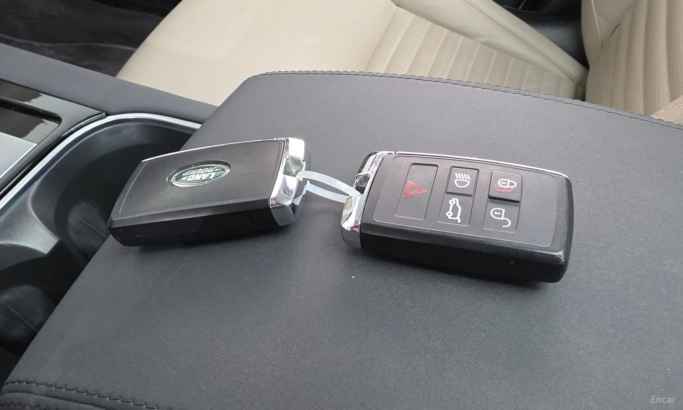 Land Rover Discovery Sports превью 16