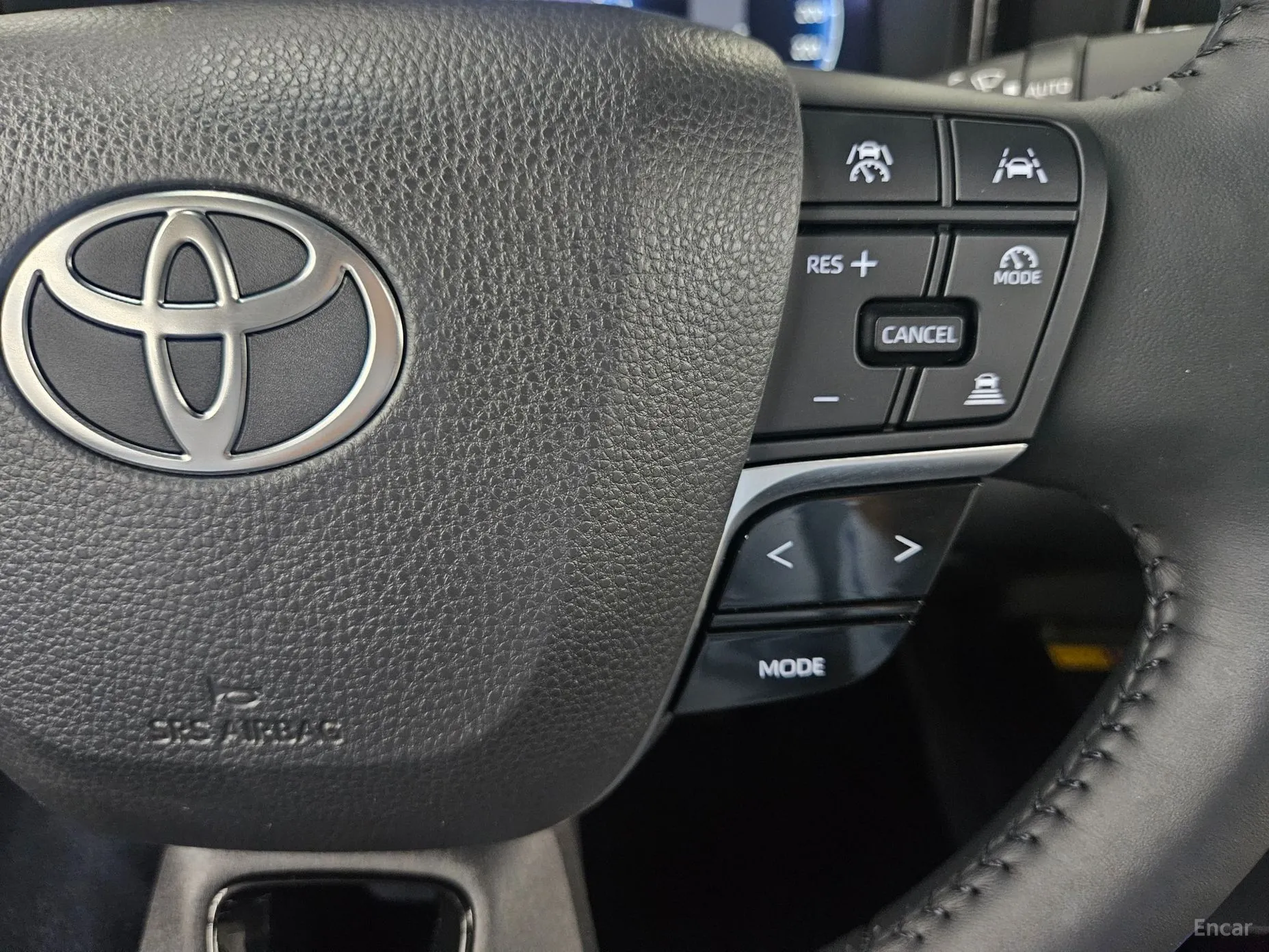 Toyota Camry (XV80) превью 8