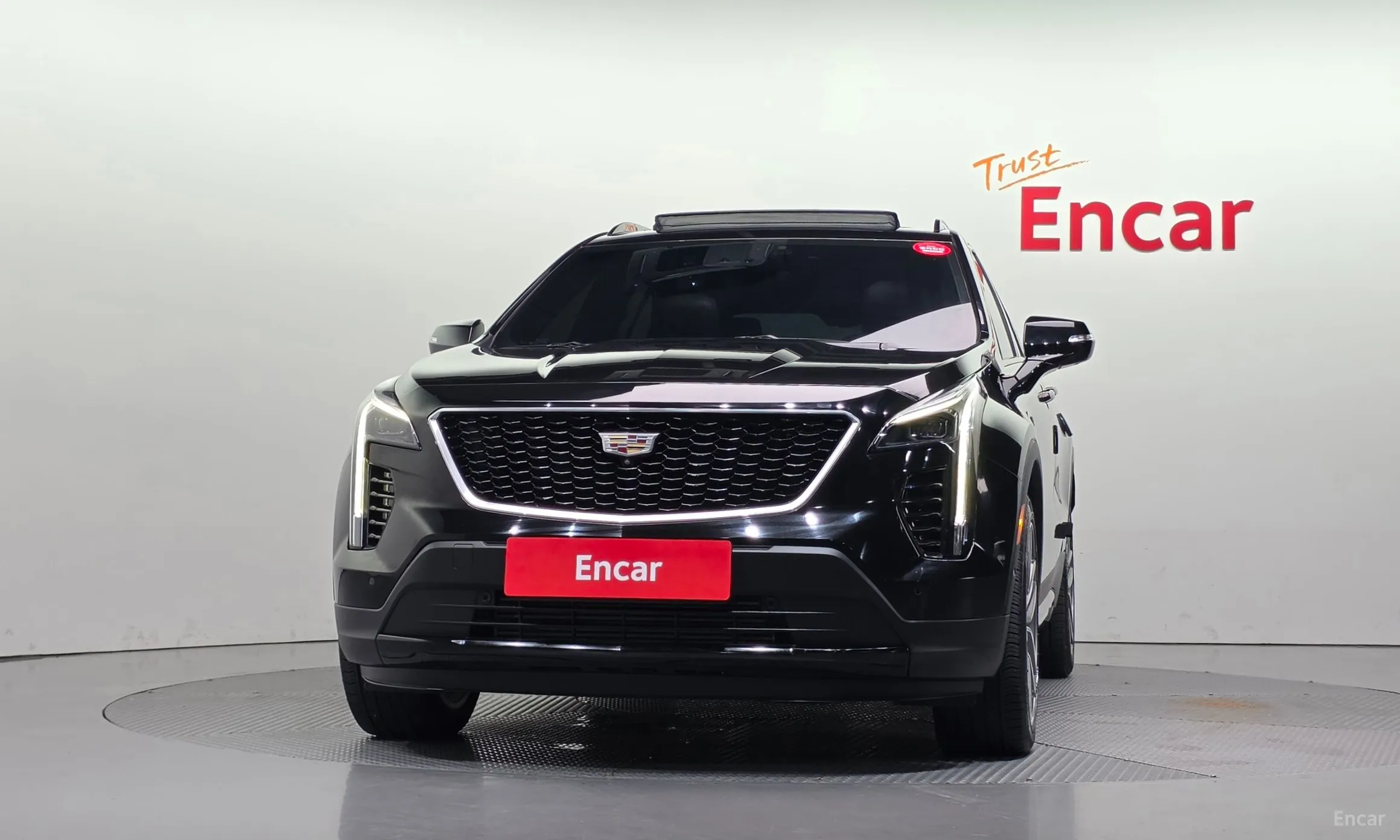 Cadillac XT4 превью 3