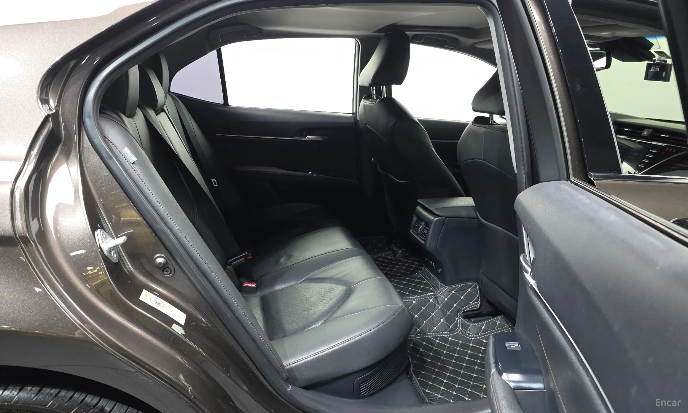 Toyota Camry (XV70) превью 12