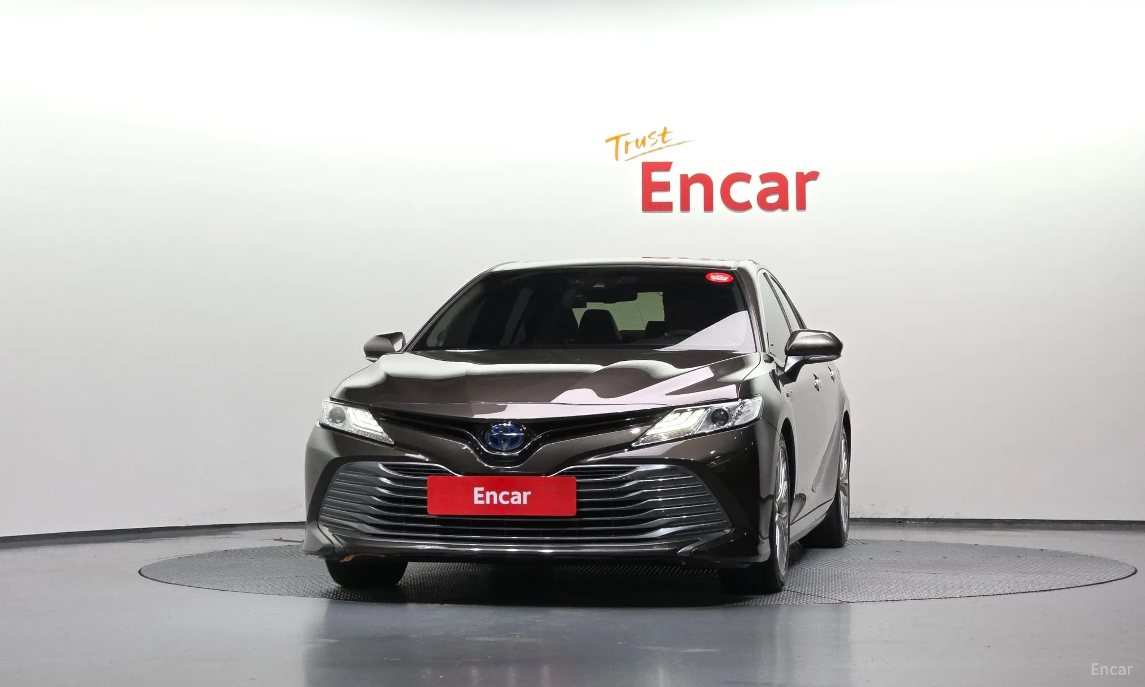 Toyota Camry (XV70) превью 3