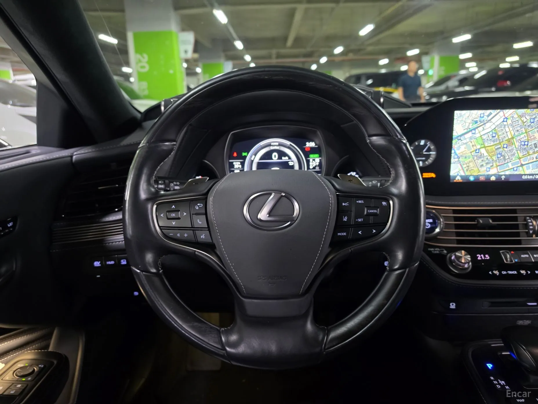 Lexus LS500h Gen 5 превью 12