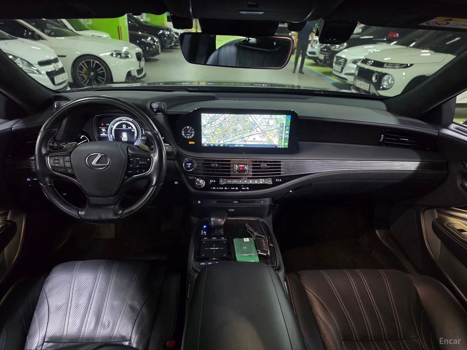 Lexus LS500h Gen 5 превью 7