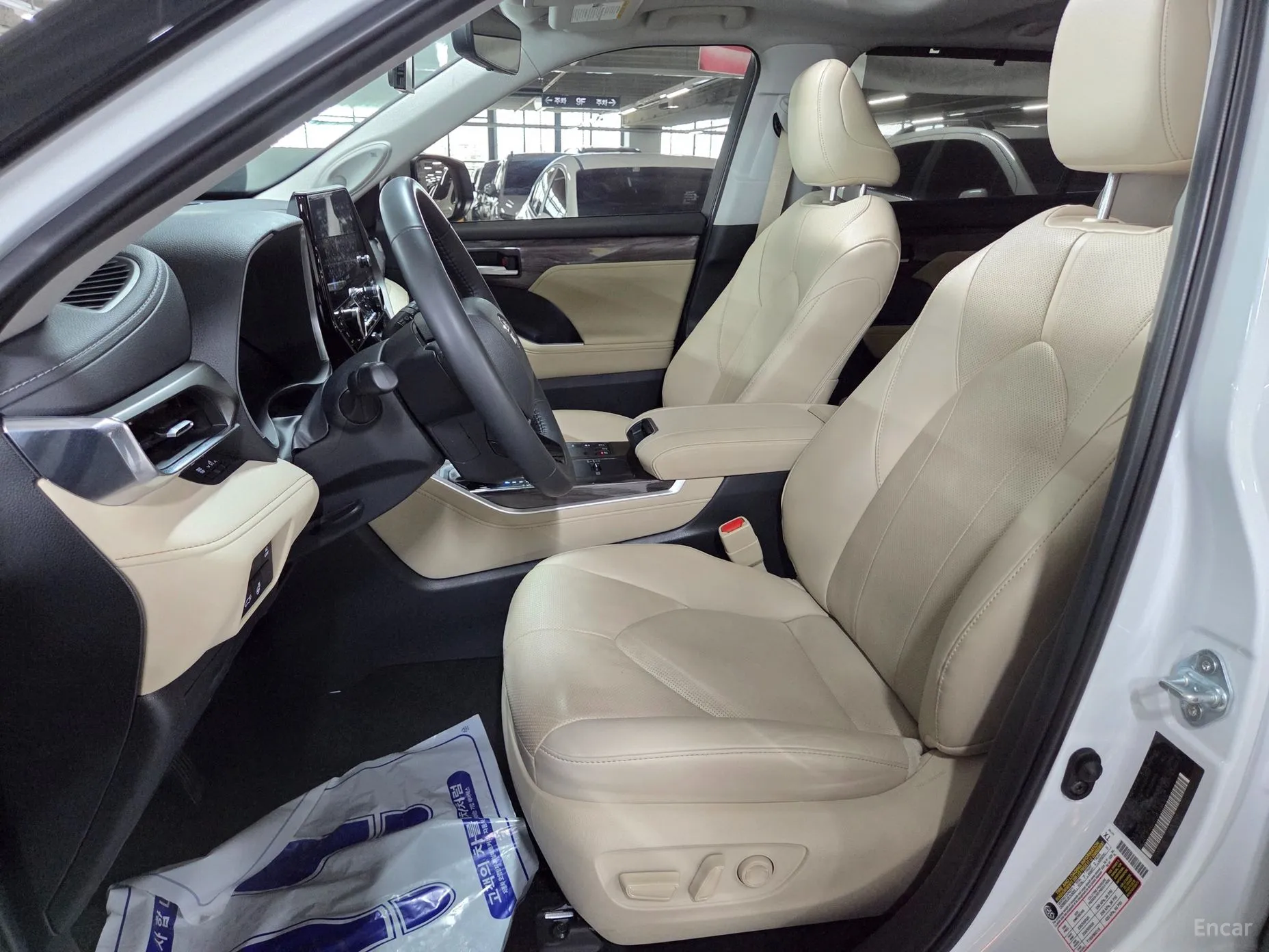 Toyota Highlander 4th generation превью 10