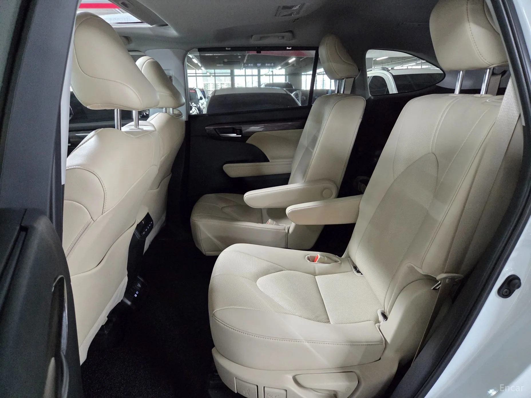 Toyota Highlander 4th generation превью 11