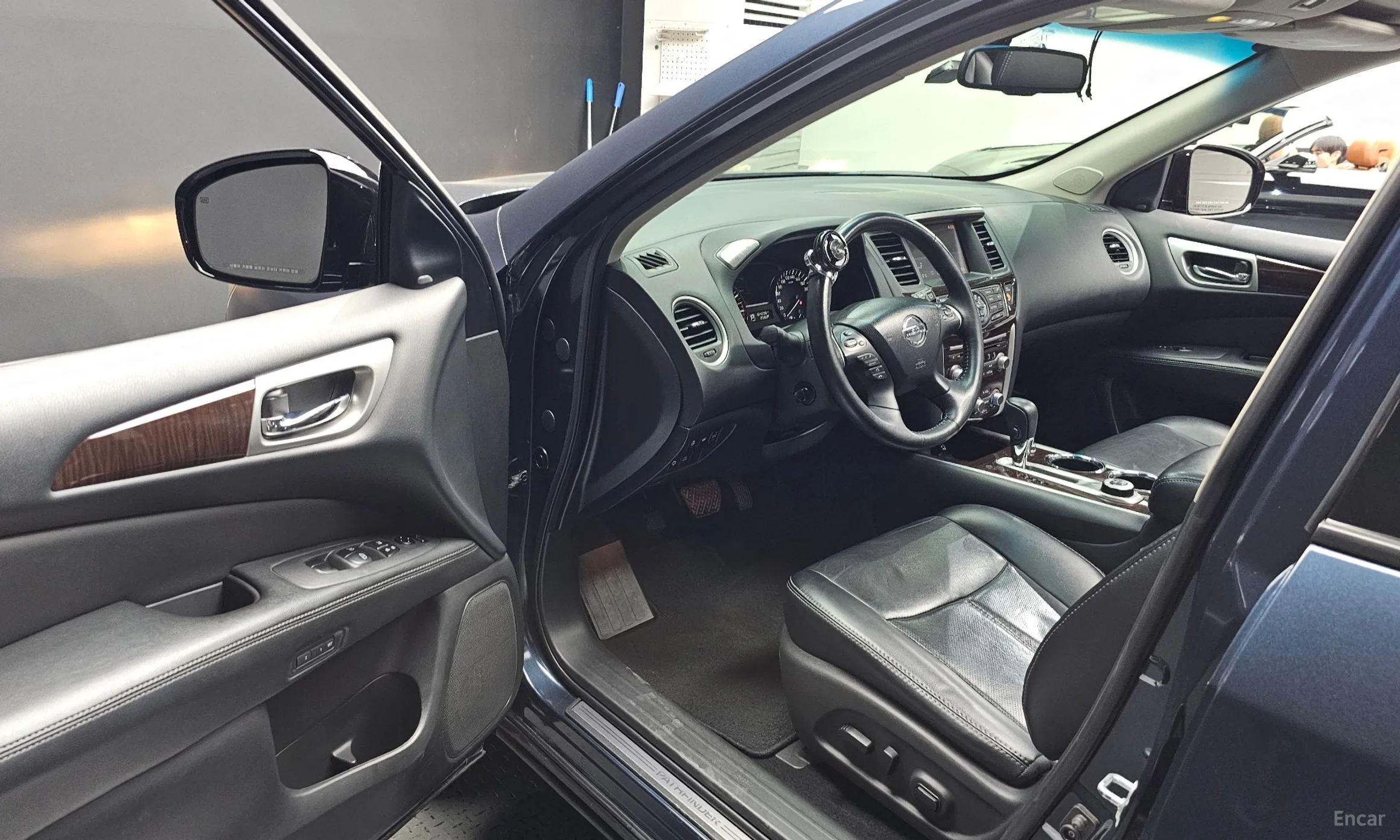 Nissan Pathfinder Gen 4 превью 10