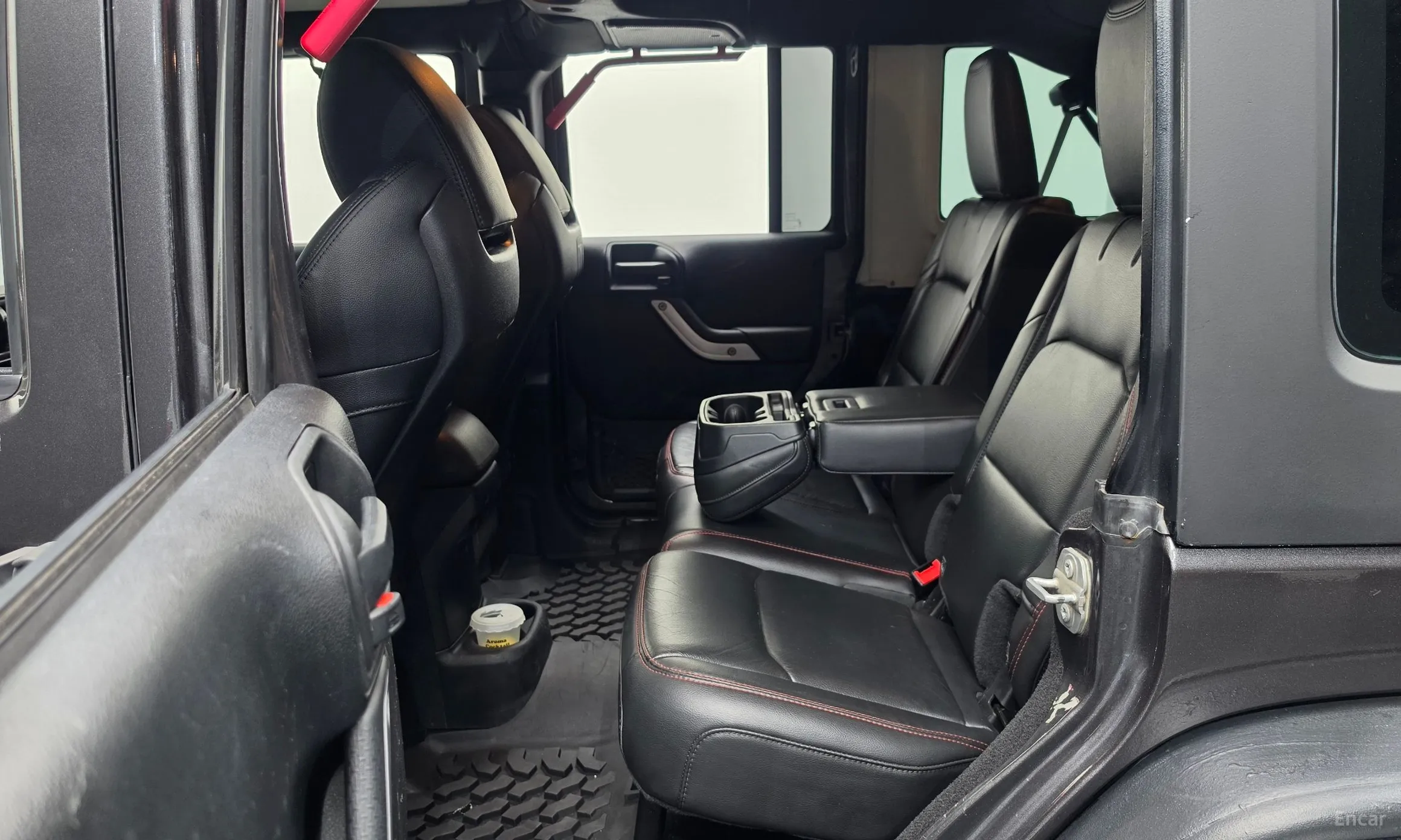 Jeep Wrangler (JK) превью 11