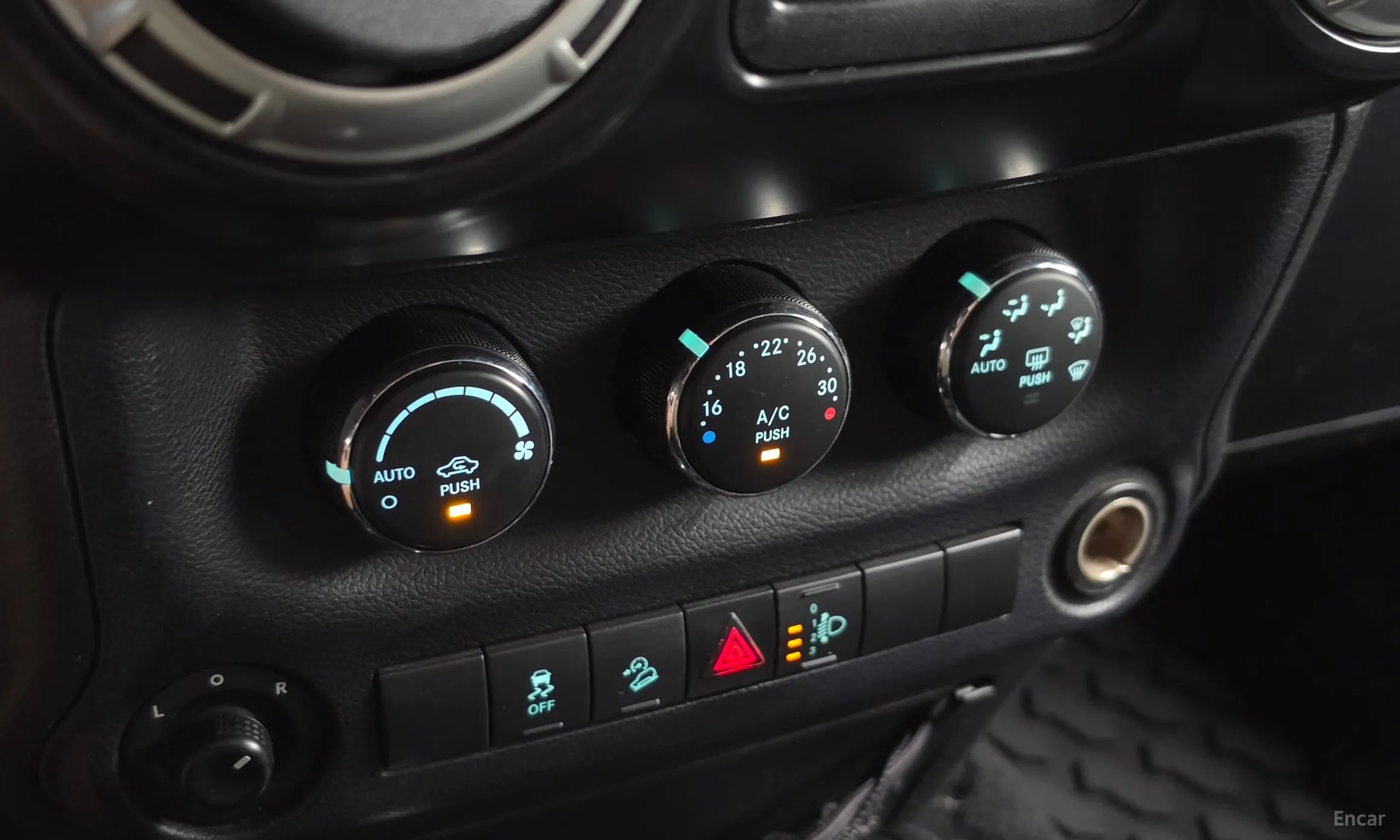 Jeep Wrangler (JK) превью 18
