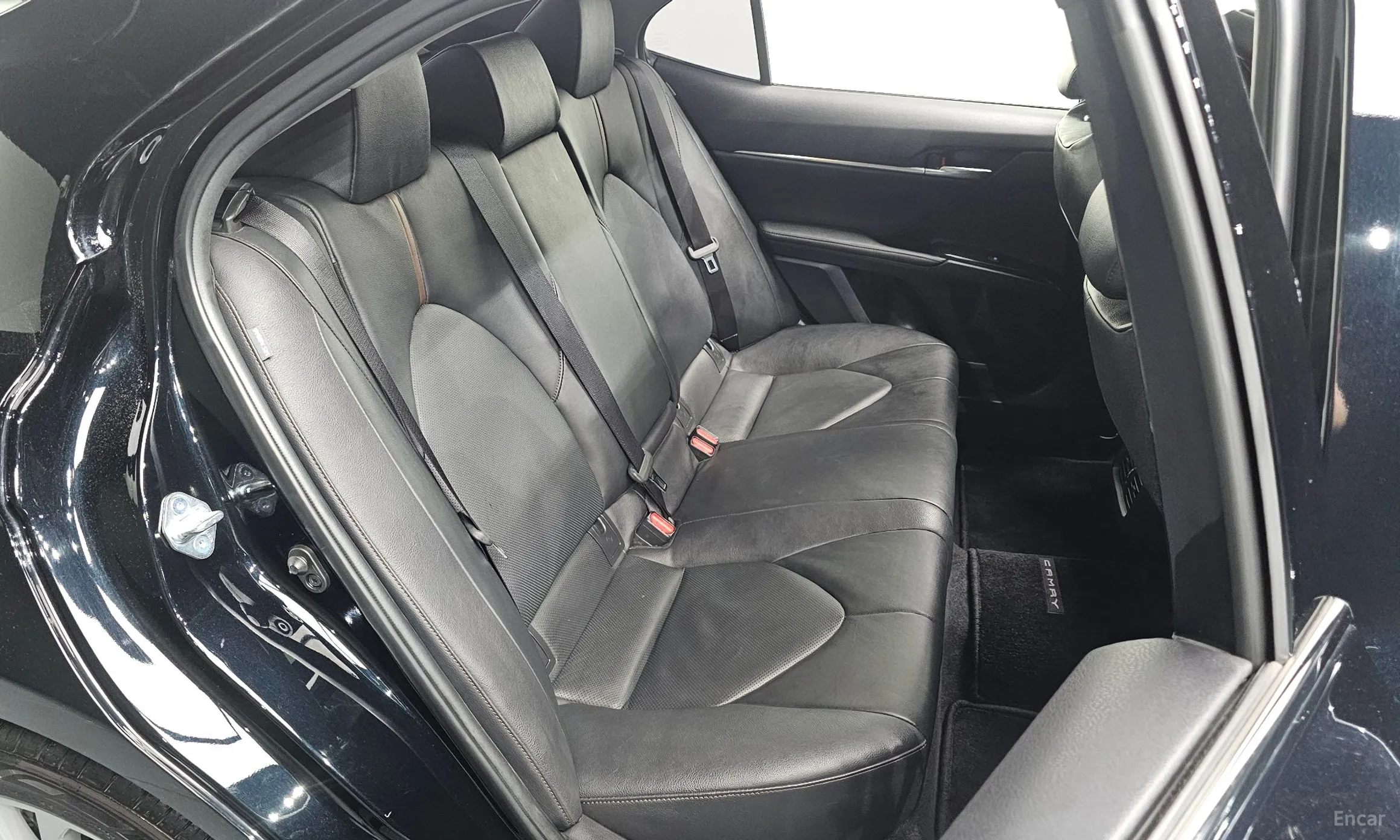 Toyota Camry (XV70) превью 11