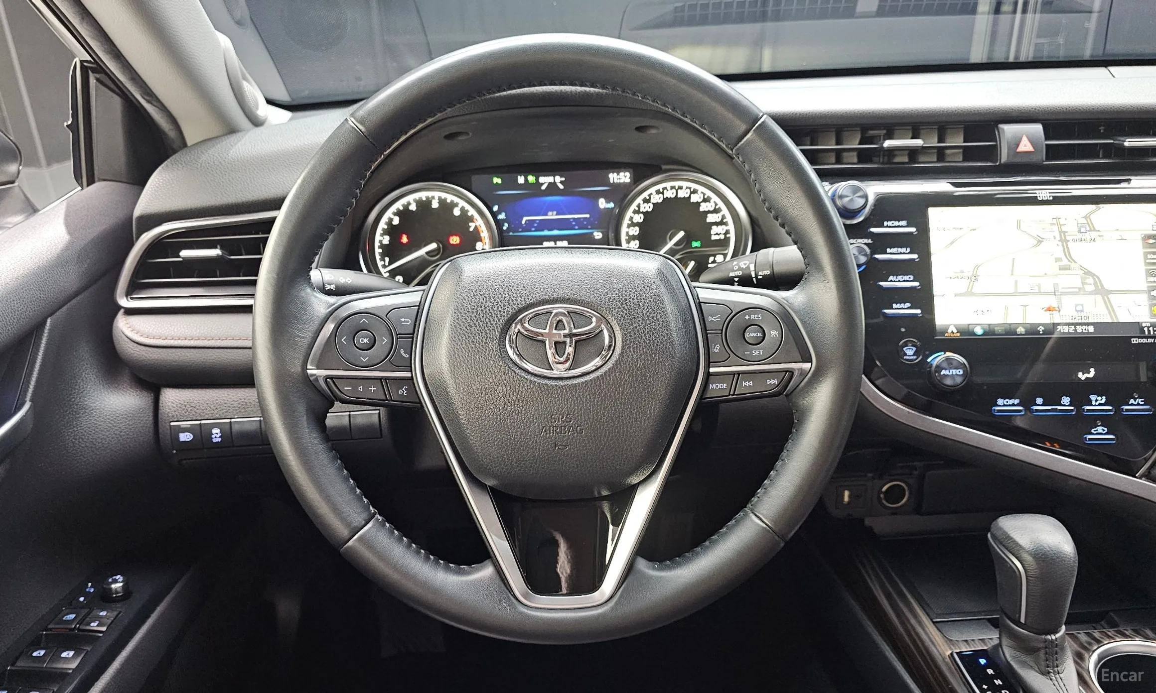 Toyota Camry (XV70) превью 13