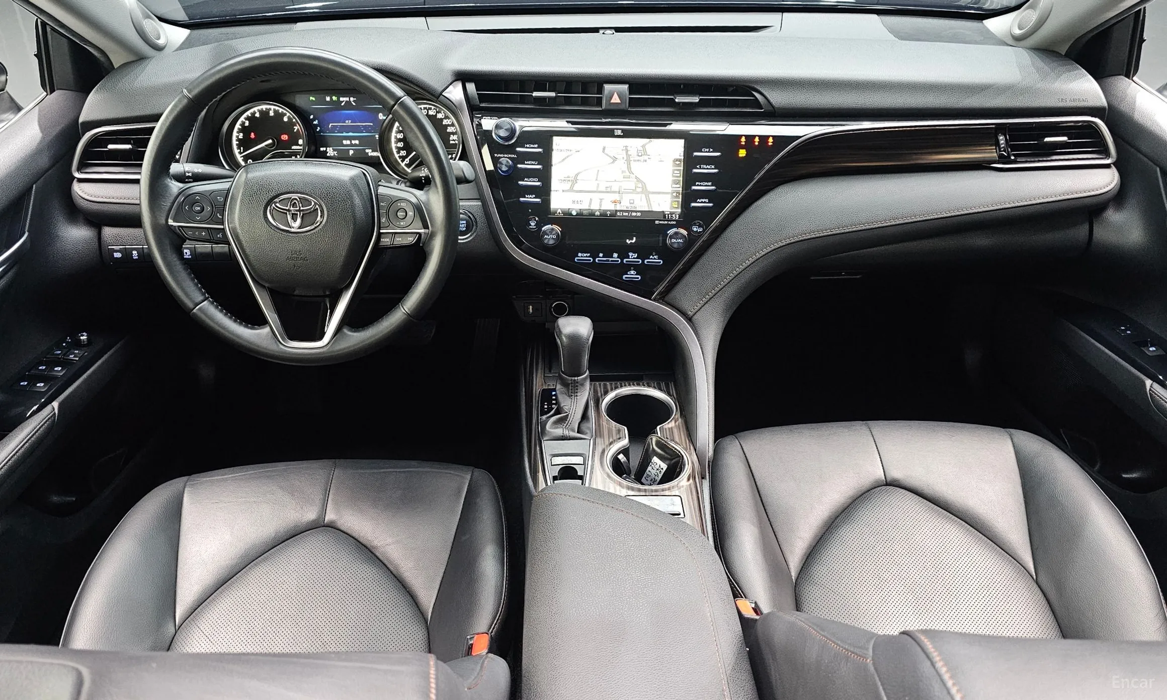 Toyota Camry (XV70) превью 7