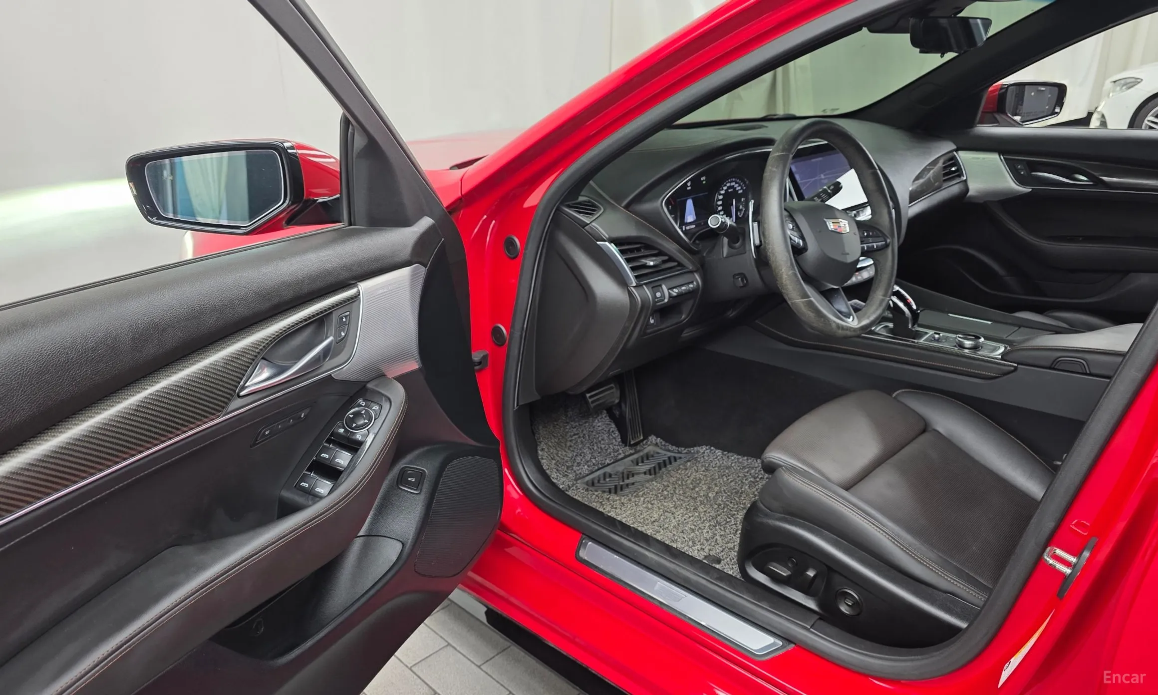 Cadillac CT5 превью 10