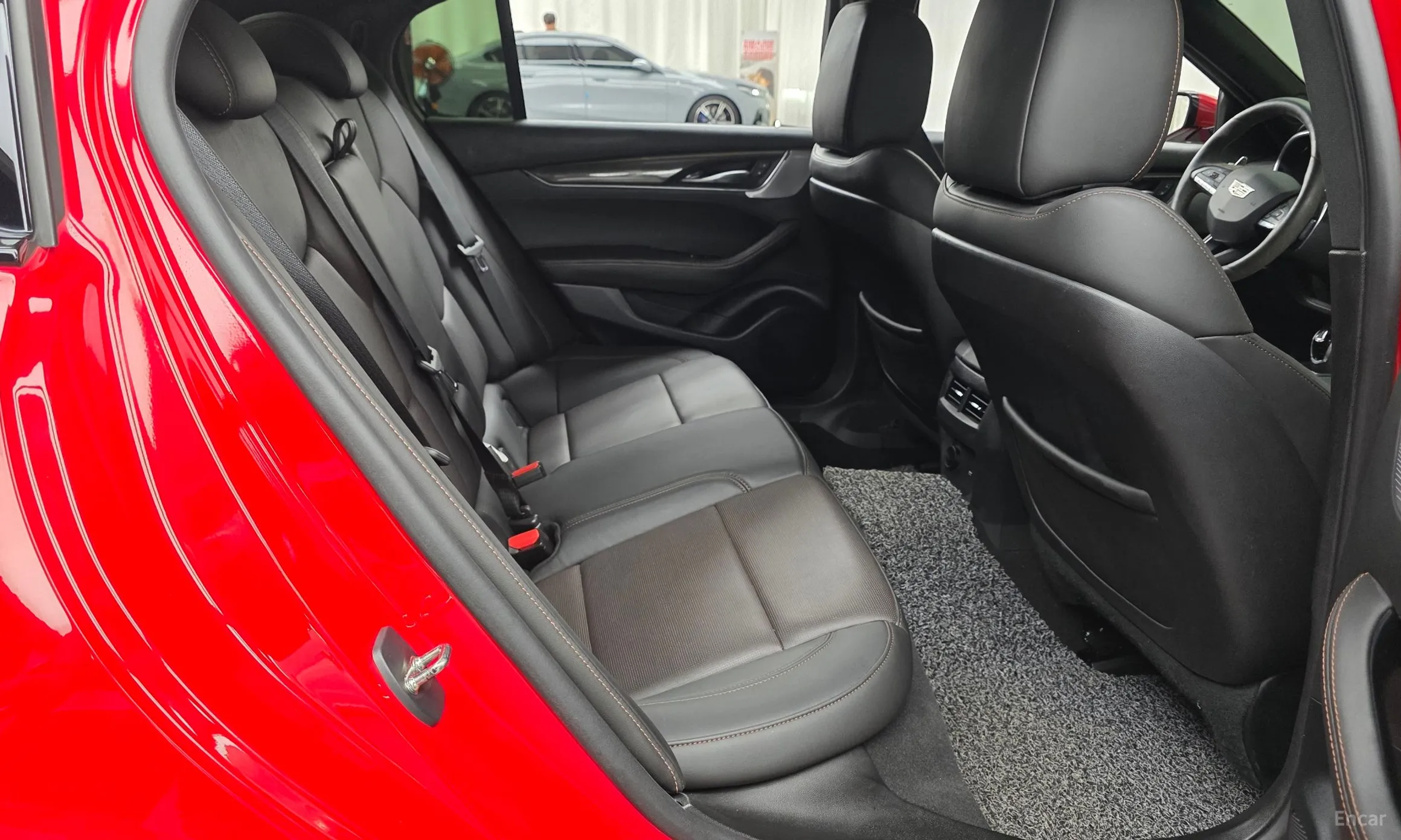 Cadillac CT5 превью 12