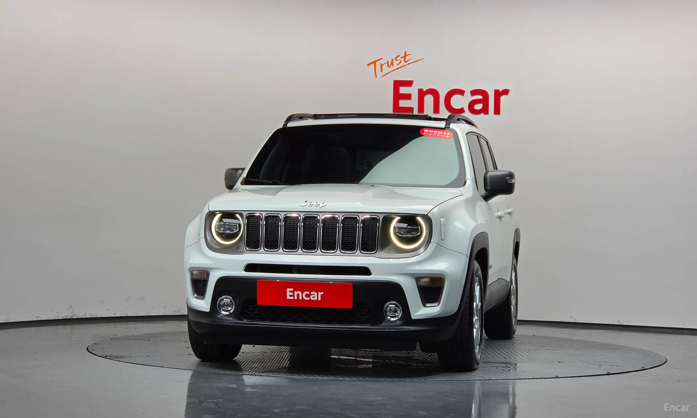 Jeep Renegade превью 3