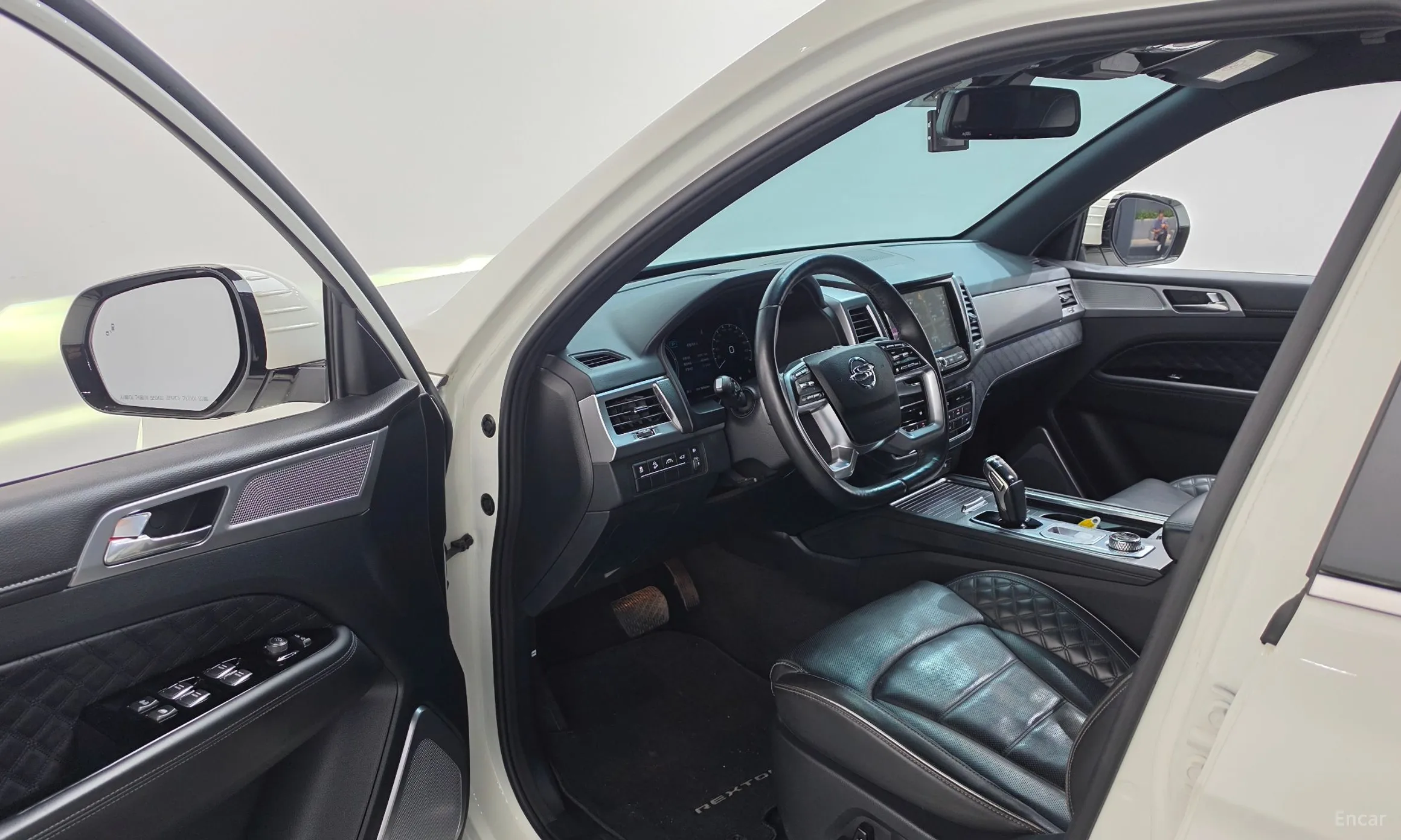 KG Mobility (SsangYong) Rexton превью 10