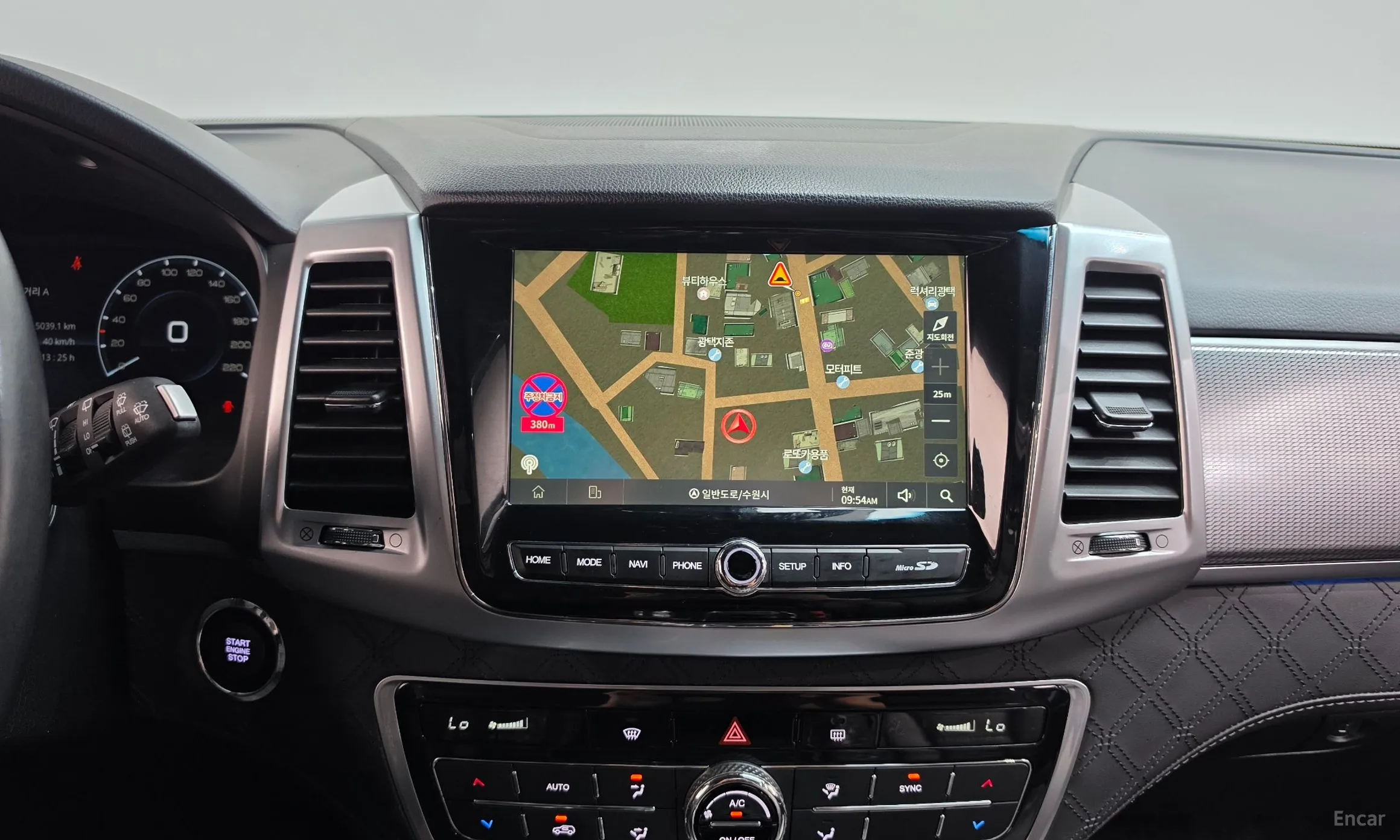 KG Mobility (SsangYong) Rexton превью 12