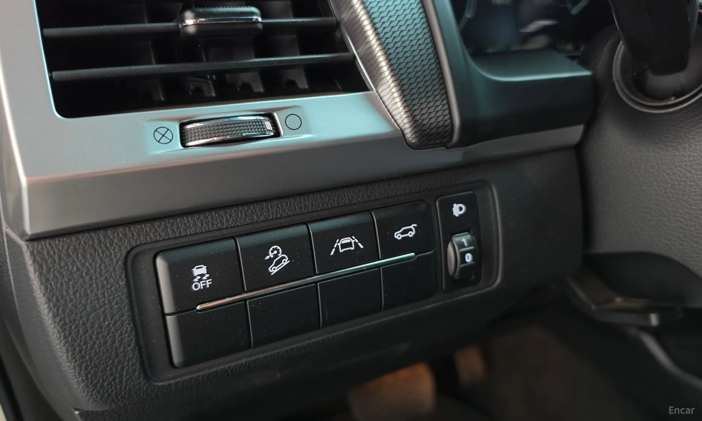 KG Mobility (SsangYong) Rexton превью 18